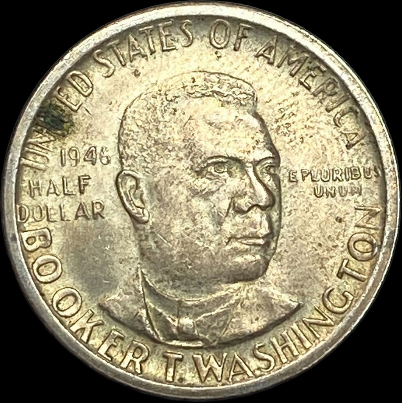 1946-S Silver Half Dollar Booker T. Washington CLOSELY UNCIRCULATED (1 of 2)