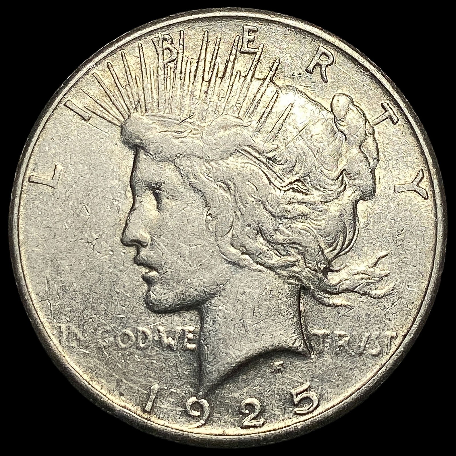 1925-S Silver Peace Dollar NEARLY UNCIRCULATED (1 of 2)