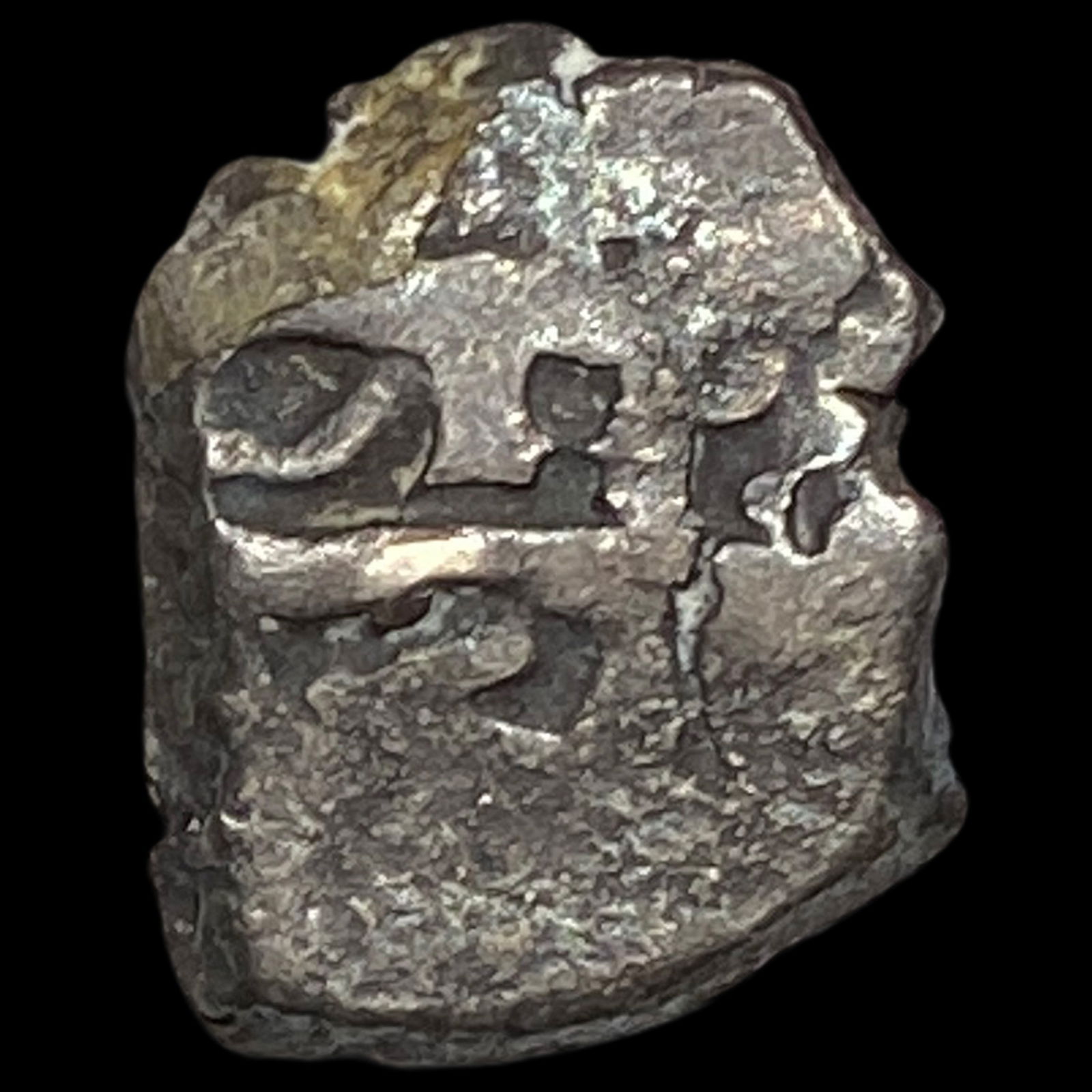 1600-1750 Spanish Colonial Silver 1/2 Reale Cob (1 of 2)