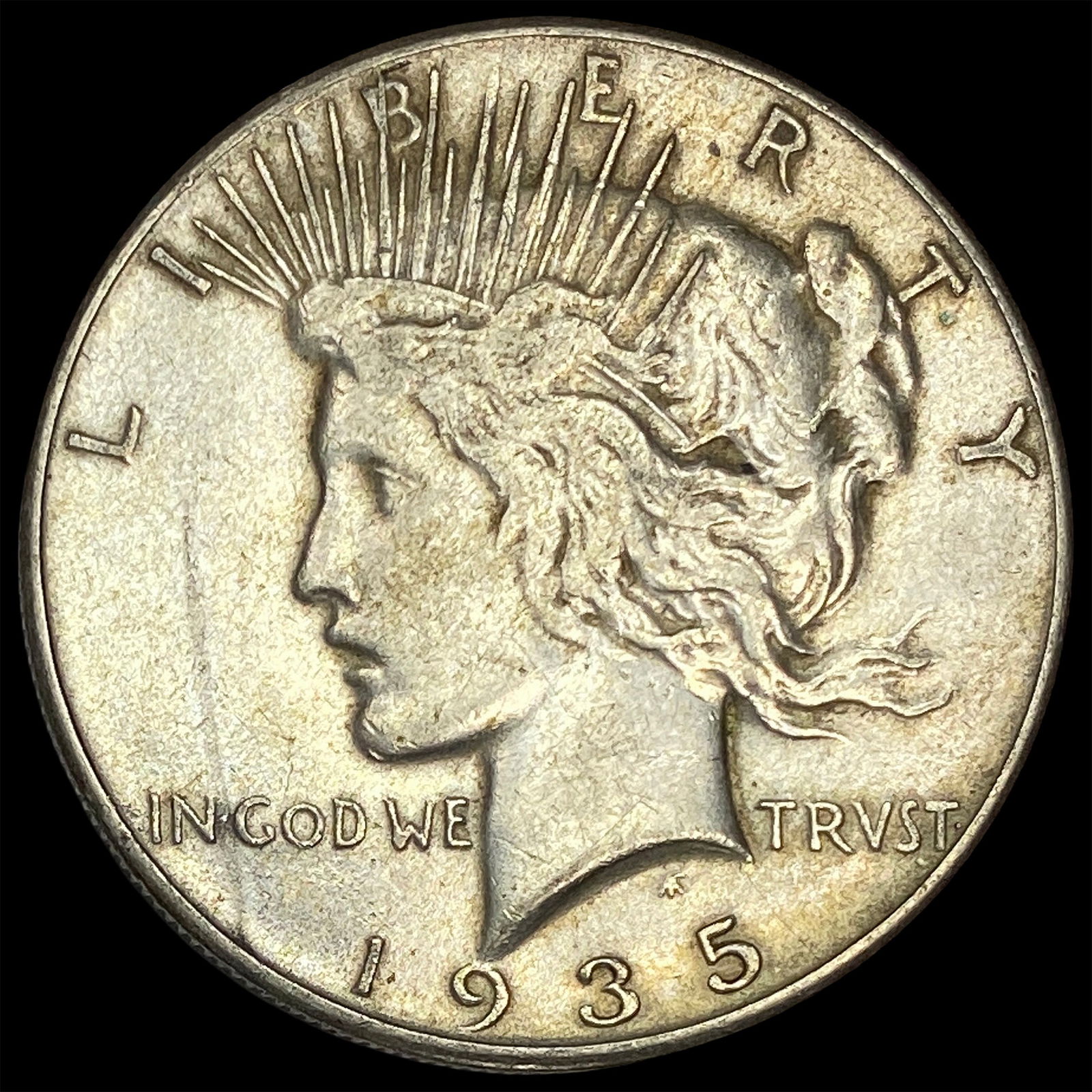 1935 Peace Silver Dollar CLOSELY UNCIRCULATED (1 of 2)