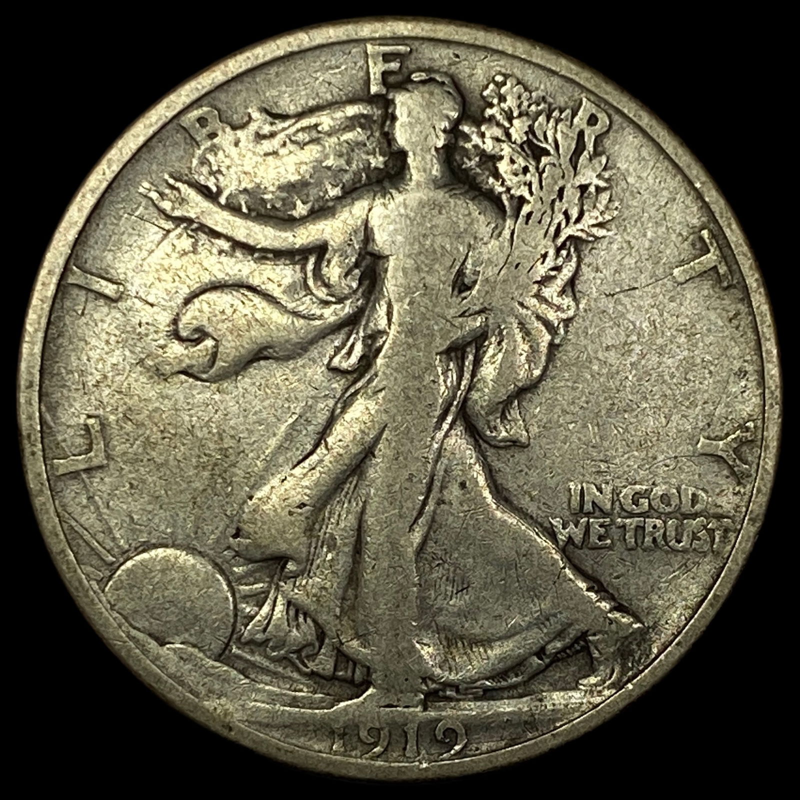 1919 Walking Liberty Half Dollar LIGHTLY CIRCULATED (1 of 2)