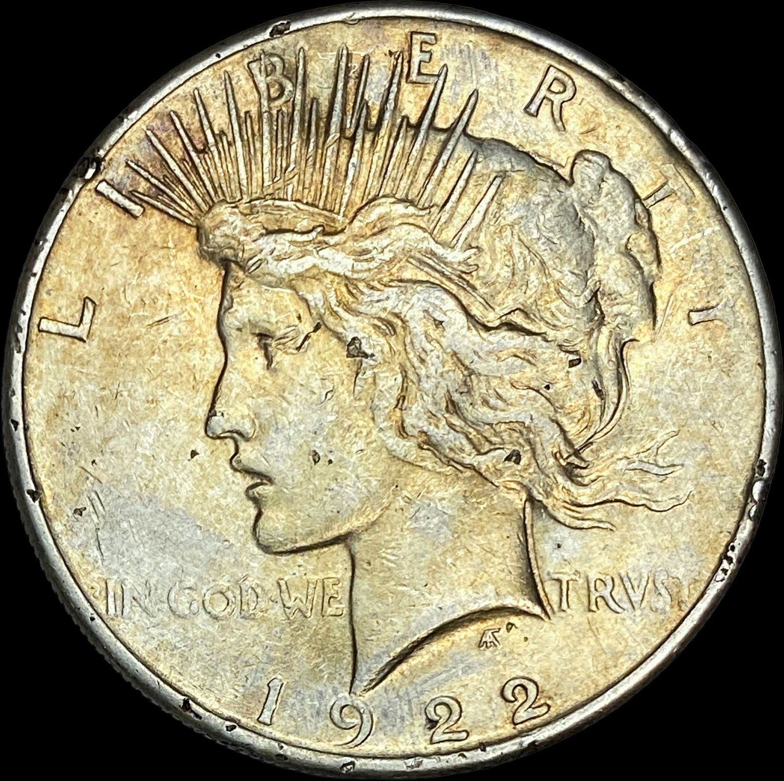 1922 Silver Peace Dollar CLOSELY UNCIRCULATED (1 of 2)