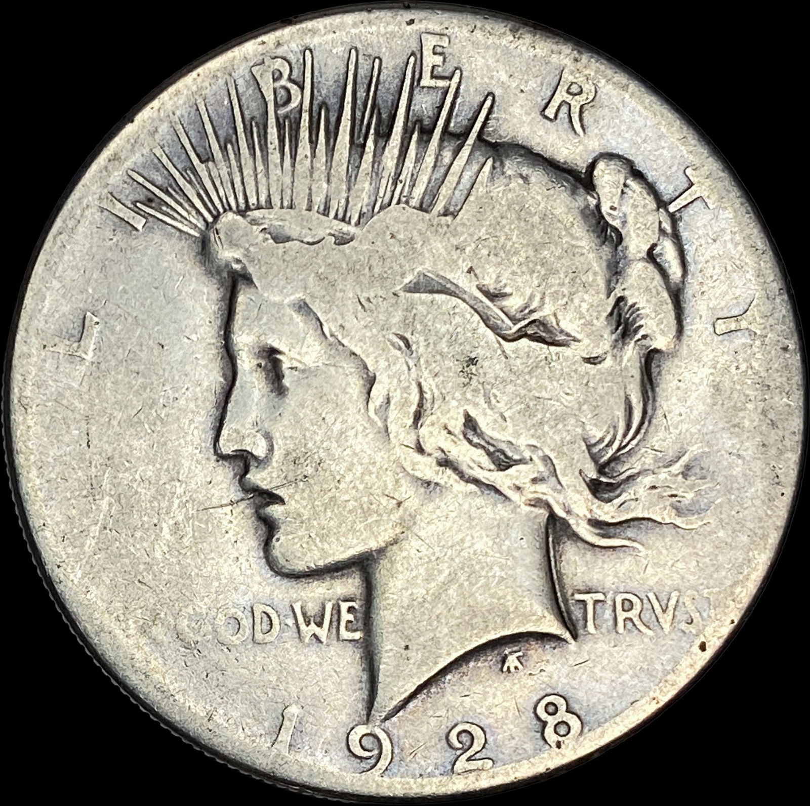 1928 Peace Silver Dollar LIGHTLY CIRCULATED (1 of 2)