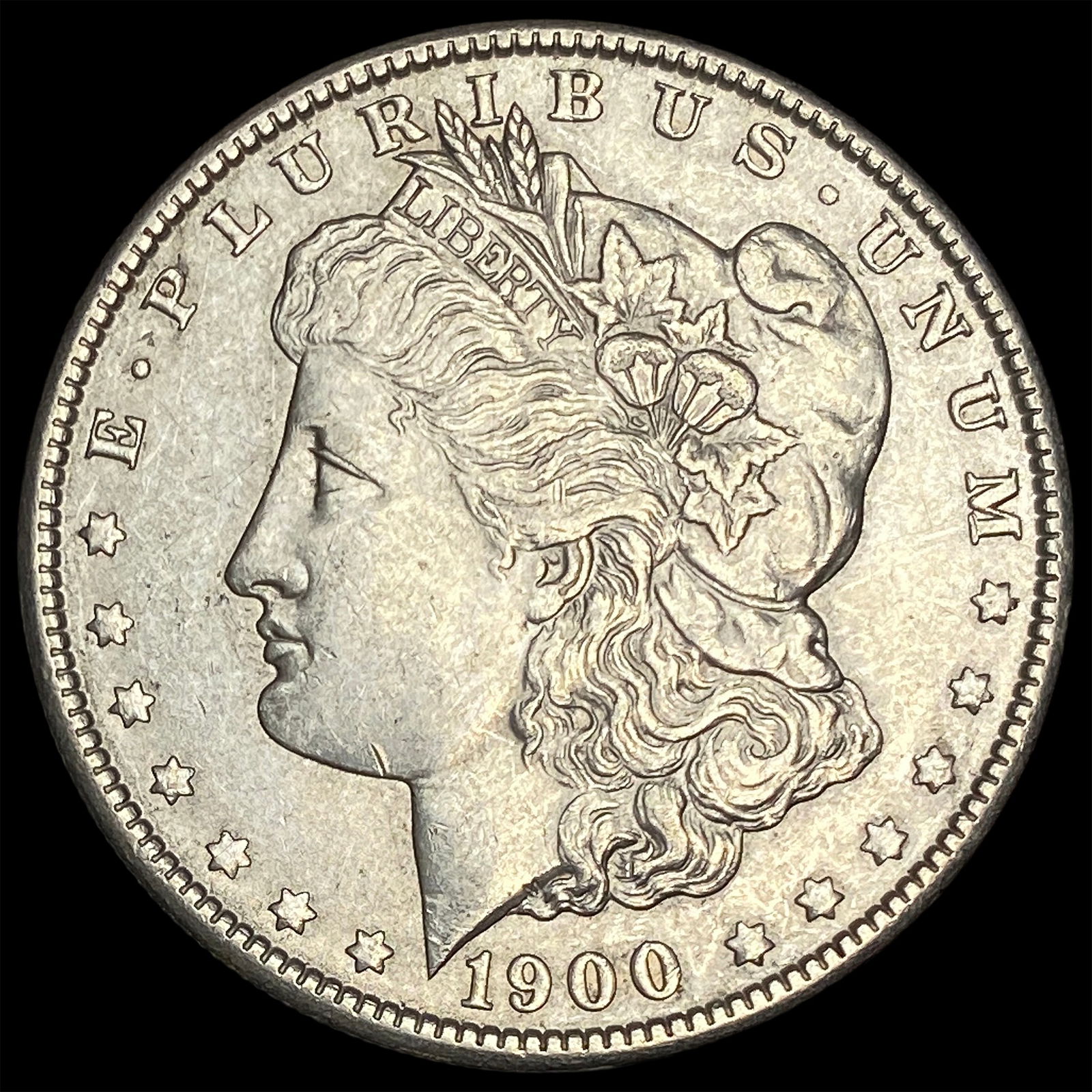 1900 Morgan Silver Dollar UNCIRCULATED (1 of 2)
