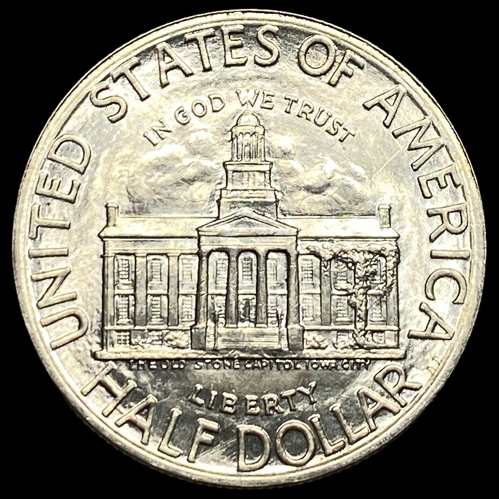 1946 Silver Half Dollar Iowa Centennial UNCIRCULATED (1 of 2)