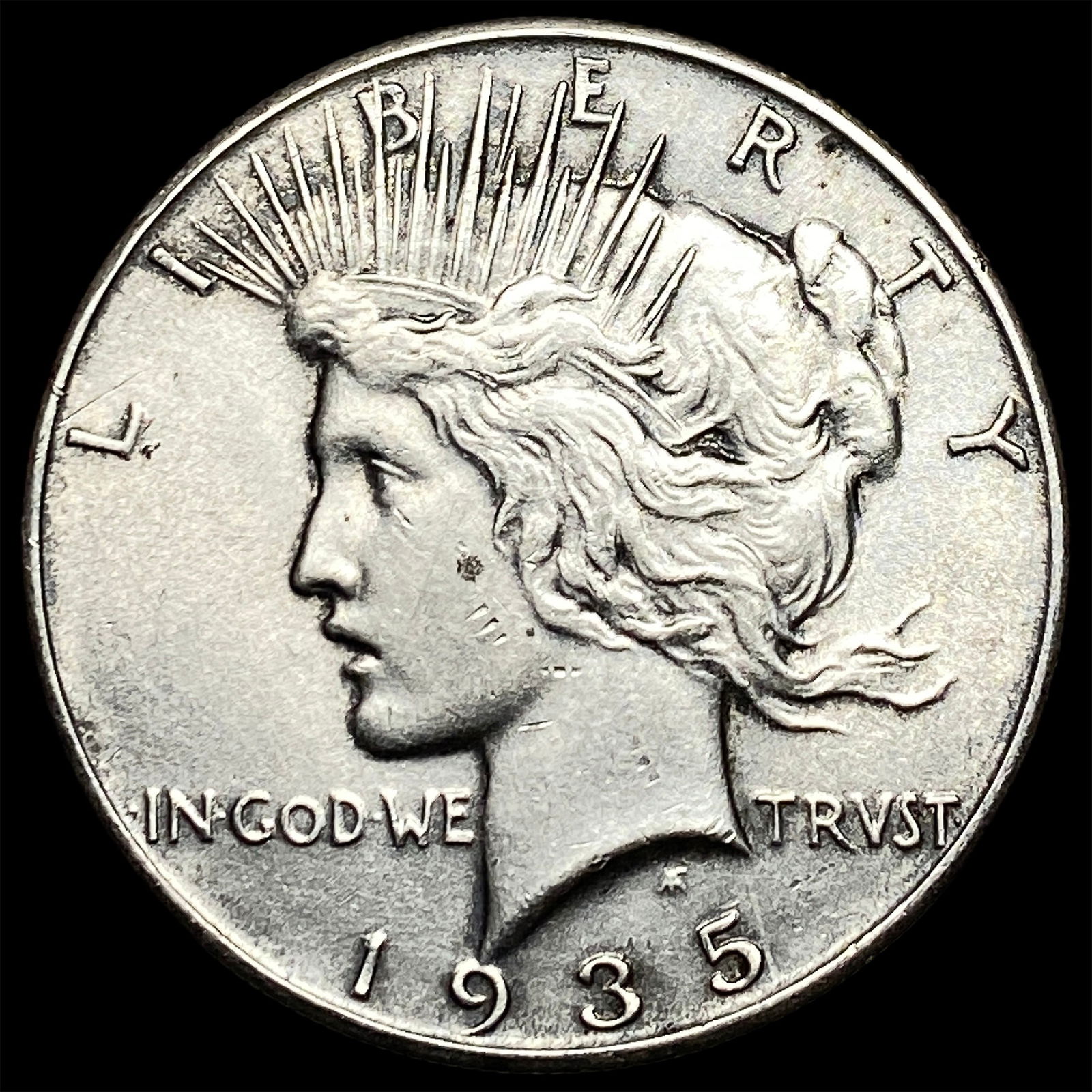 1935 Peace Silver Dollar CLOSELY UNCIRCULATED (1 of 2)