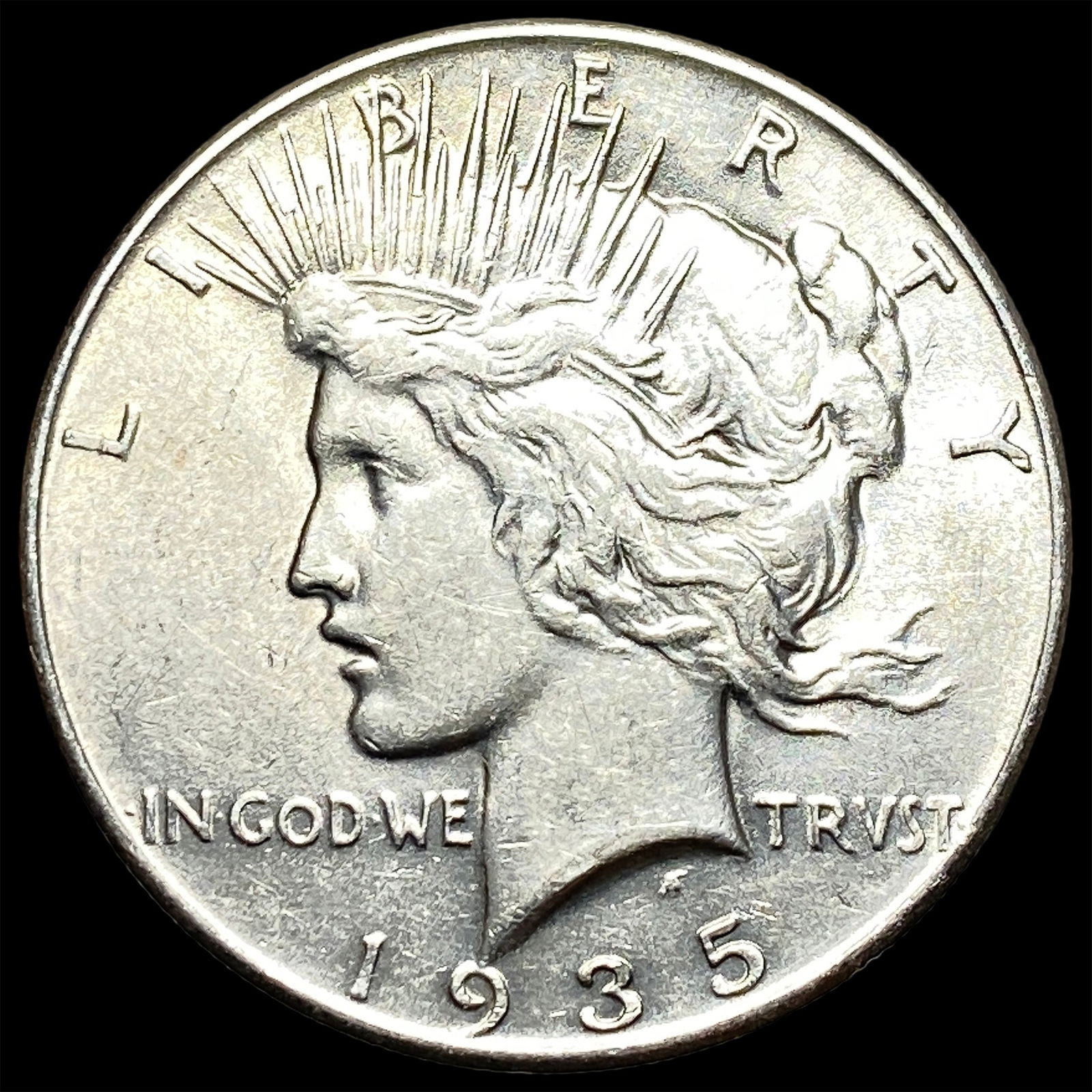 1935 Silver Peace Dollar CLOSELY UNCIRCULATED (1 of 2)