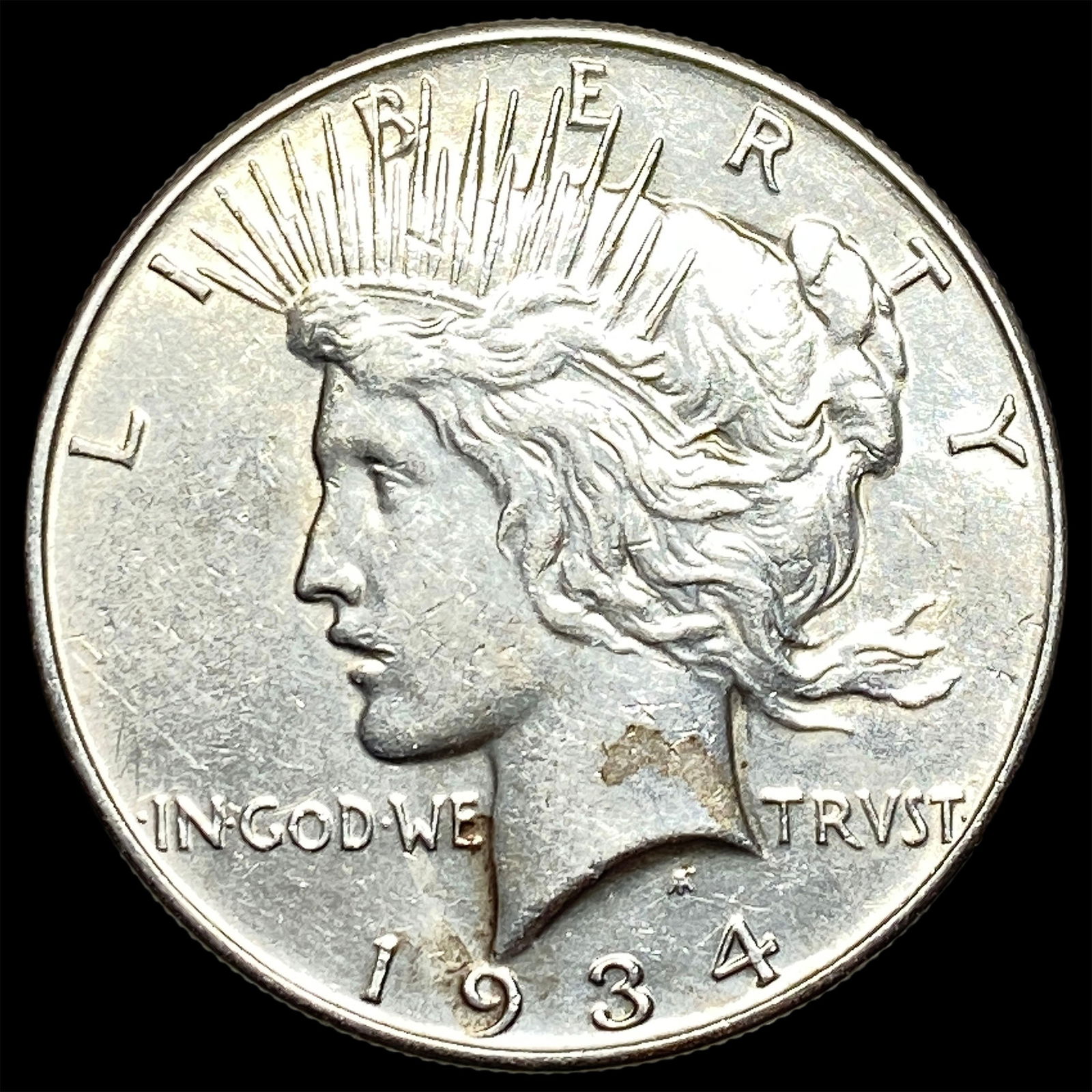 1934 Silver Peace Dollar CLOSELY UNCIRCULATED (1 of 2)