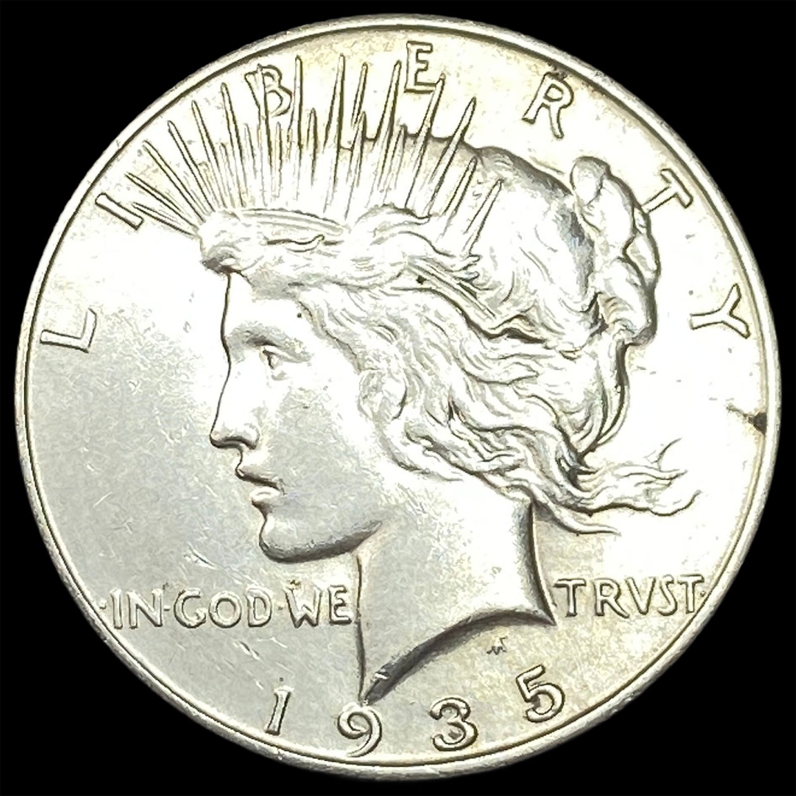 1935 Silver Peace Dollar CLOSELY UNCIRCULATED (1 of 2)