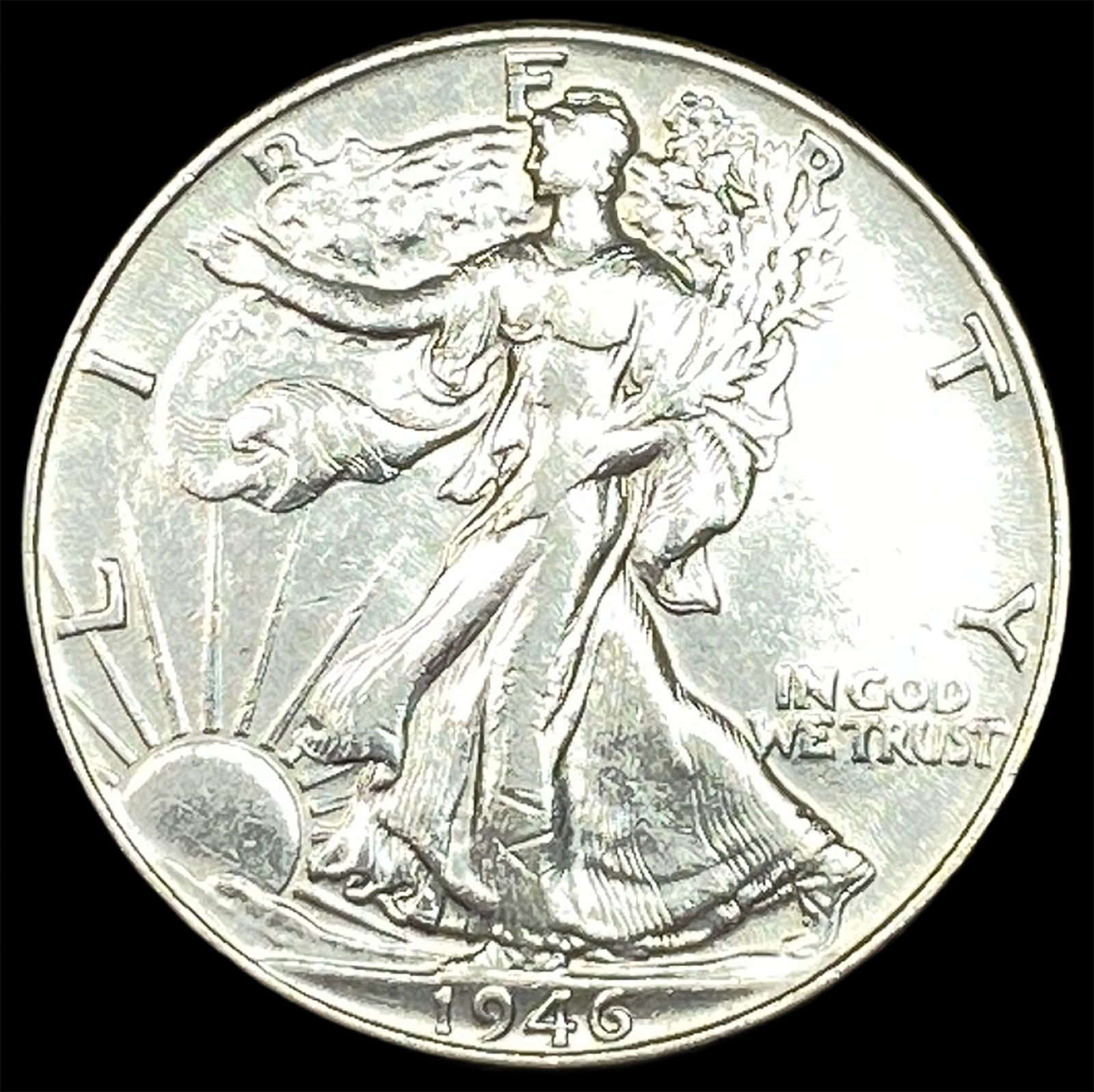 1946 Silver Walking Liberty Half Dollar CLOSELY UNCIRCULATED: 1946 Silver Walking Liberty Half Dollar CLOSELY UNCIRCULATED