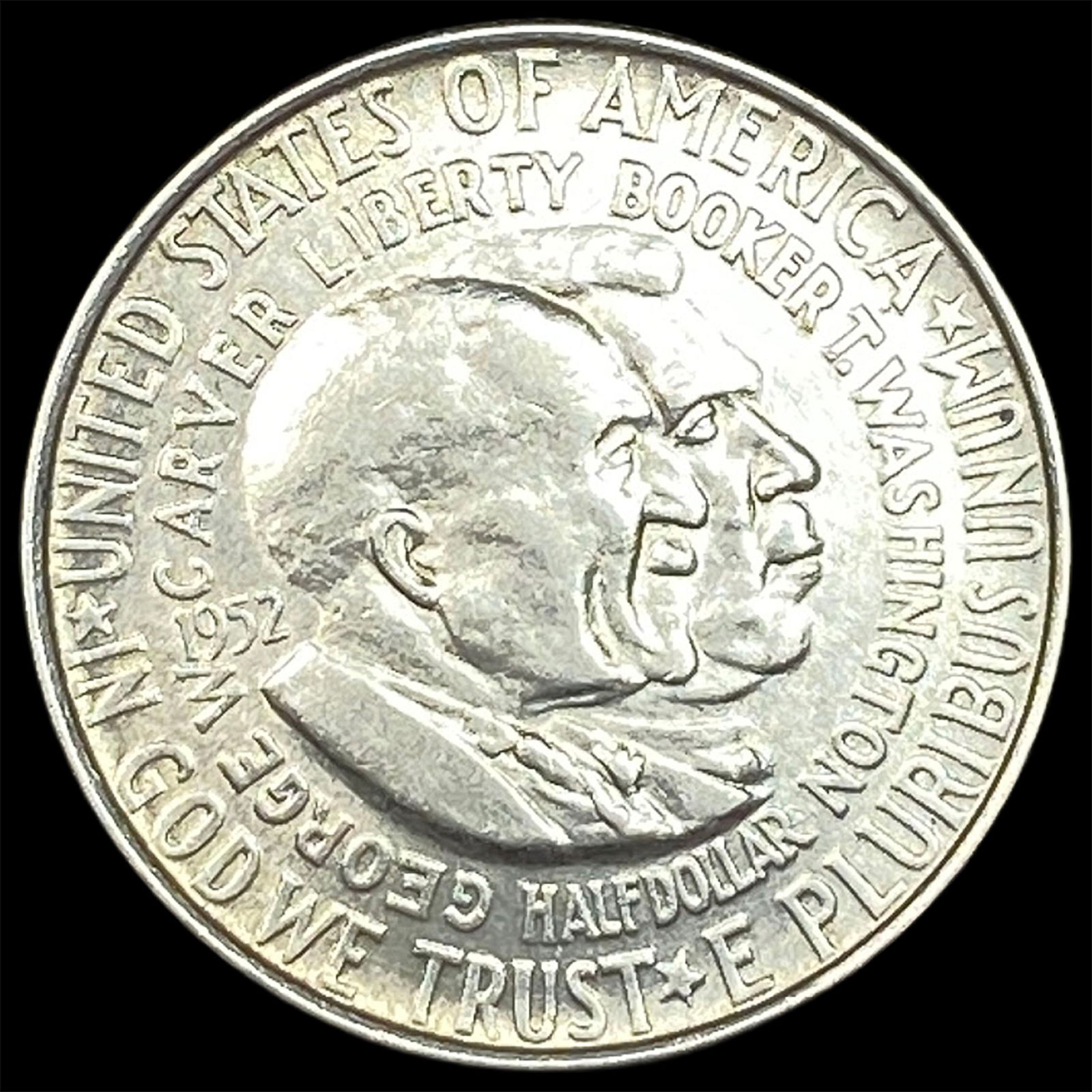 1952 Silver Half Dollar Booker T. Washington UNCIRCULATED (1 of 2)