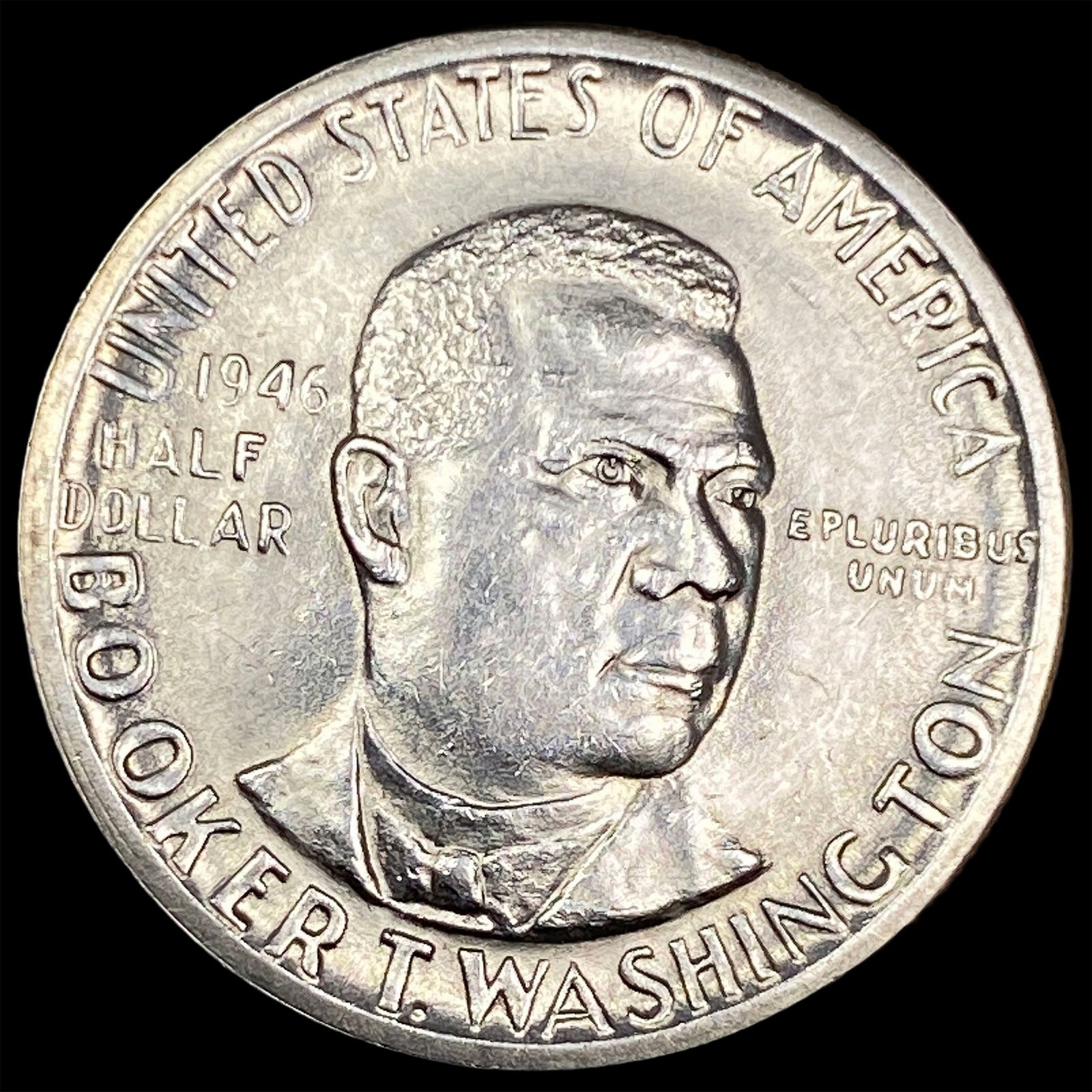 1946-D Silver Booker T. Washington Half Dollar UNCIRCULATED (1 of 2)
