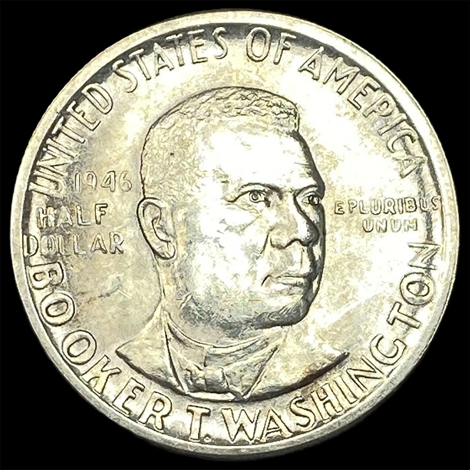 1946 Silver Booker T. Washington Half Dollar UNCIRCULATED (1 of 2)