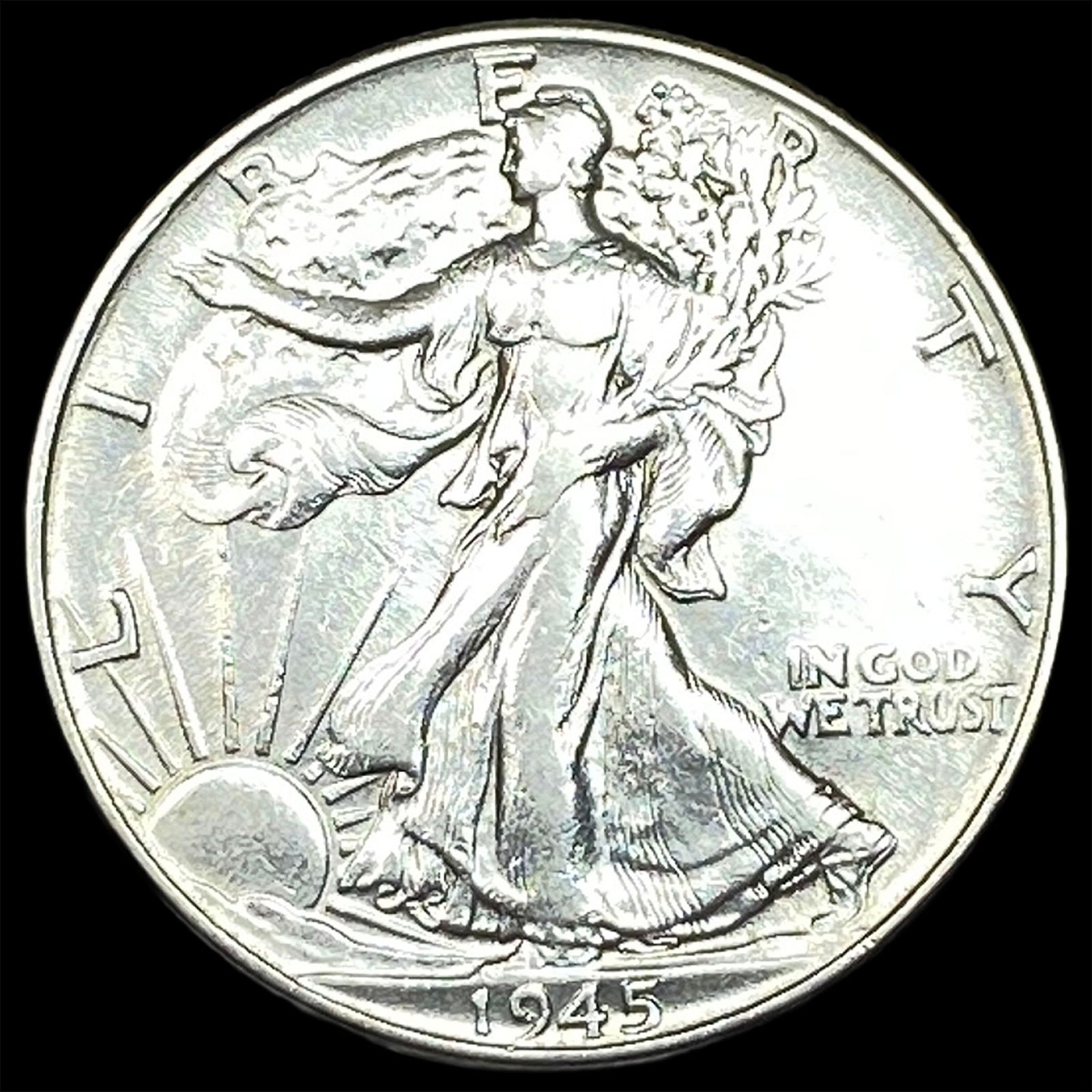 1945 Silver Walking Liberty Half Dollar CLOSELY UNCIRCULATED: 1945 Silver Walking Liberty Half Dollar CLOSELY UNCIRCULATED
