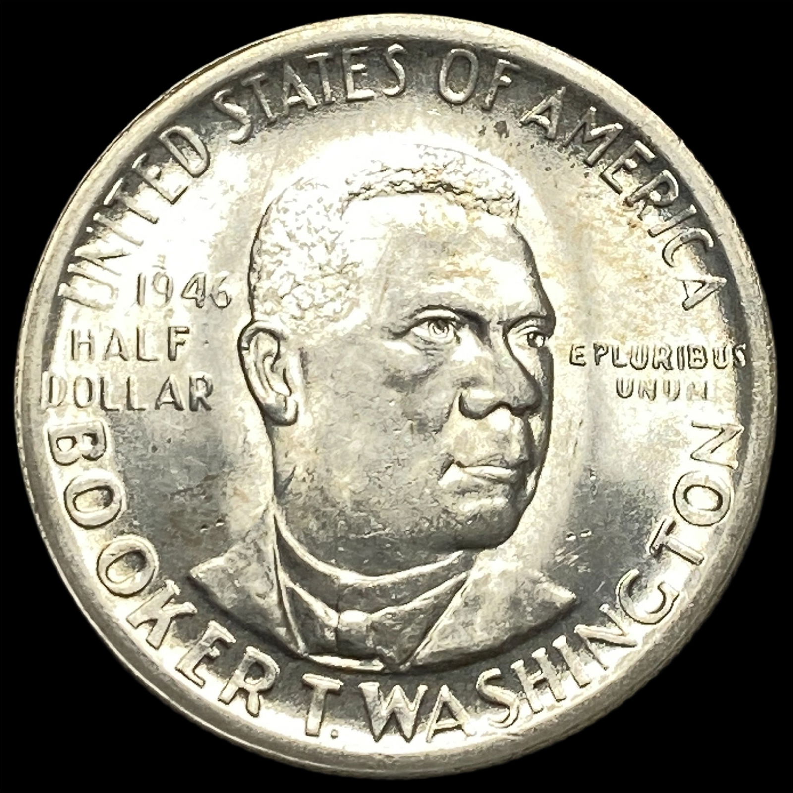 1946-S Booker T Half Dollar CHOICE BU (1 of 2)