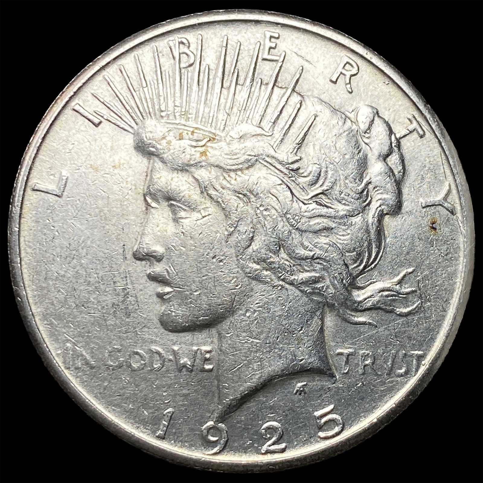 1925-S Silver Peace Dollar CLOSELY UNCIRCULATED (1 of 2)