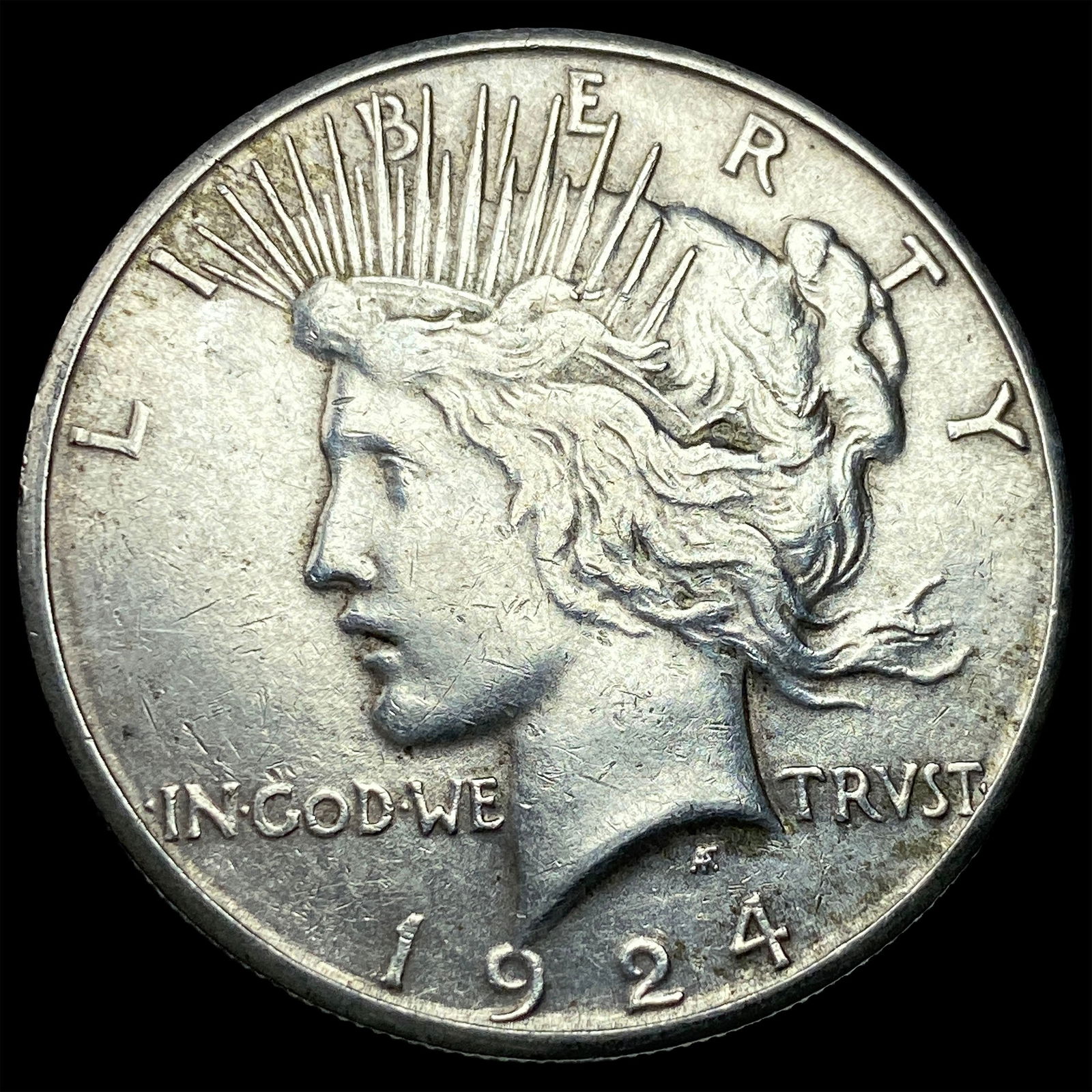 1924 Peace Silver Dollar CLOSELY UNCIRCULATED (1 of 2)