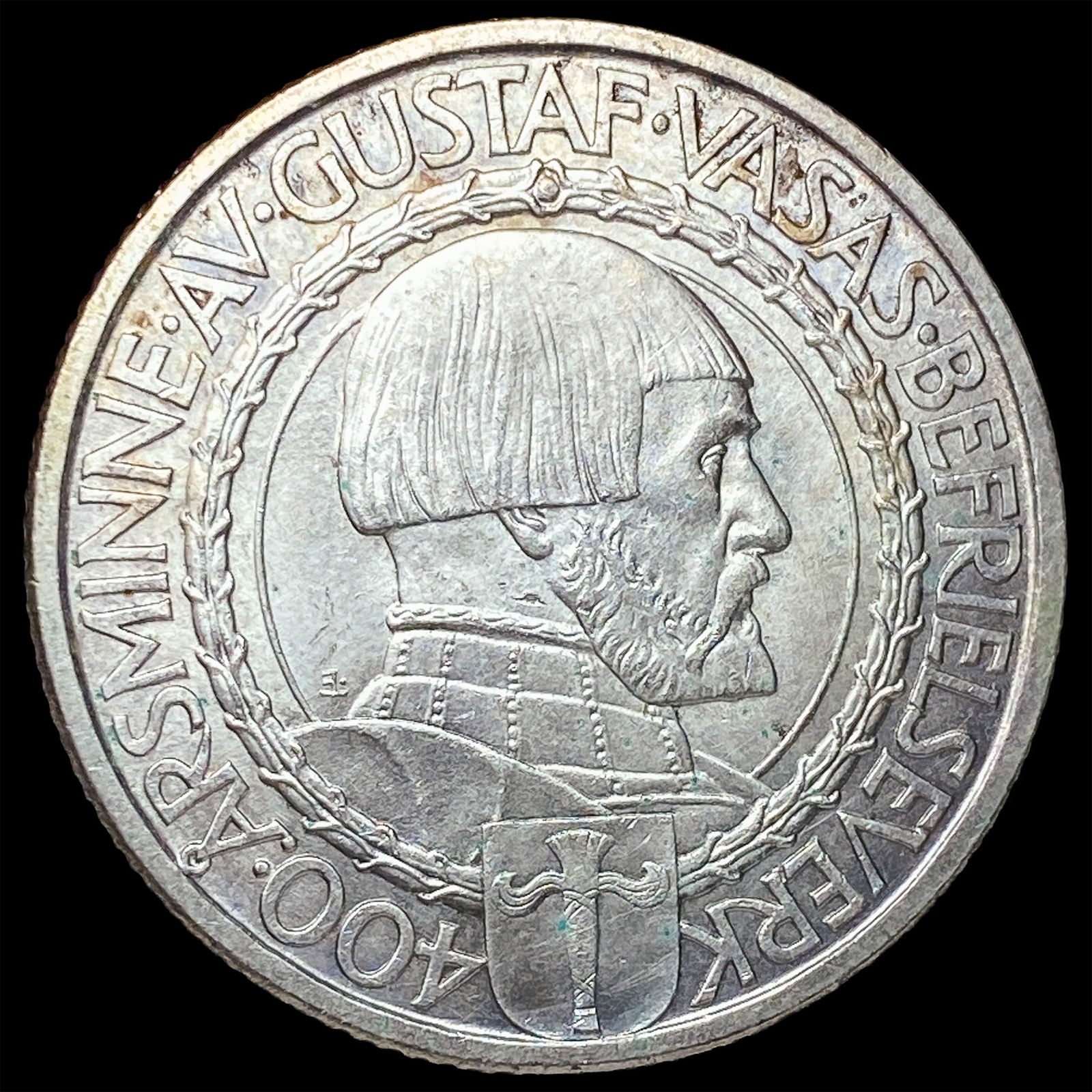 1921 Sweden Silver 2 Kroner CLOSELY UNCIRCULATED: 1921 Sweden Silver 2 Kroner CLOSELY UNCIRCULATED