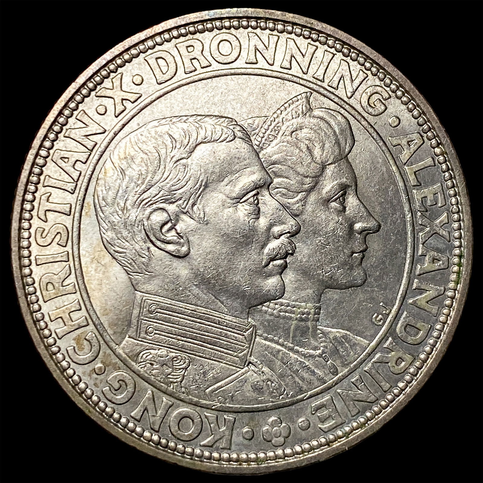 1923 Denmark Silver 2 Kroner UNCIRCULATED (1 of 2)