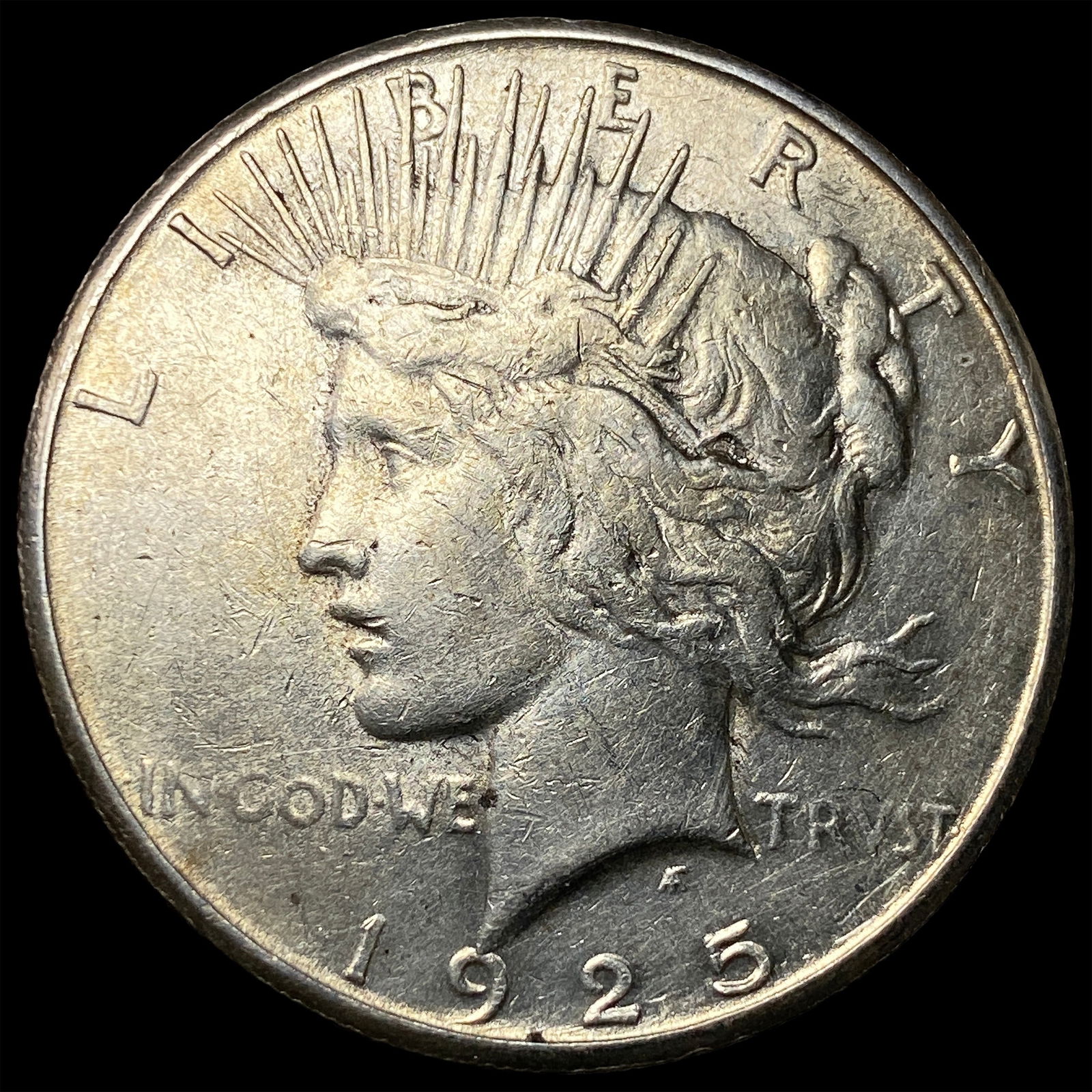 1923-S Silver Peace Dollar CLOSELY UNCIRCULATED (1 of 2)