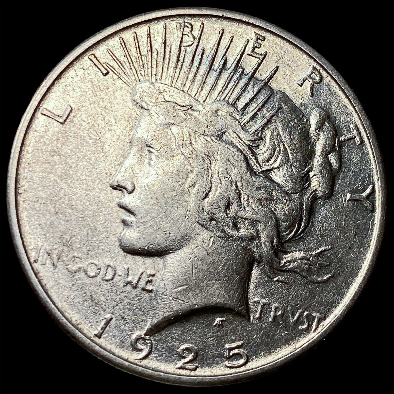 1925-S Silver Peace Dollar CLOSELY UNCIRCULATED (1 of 2)