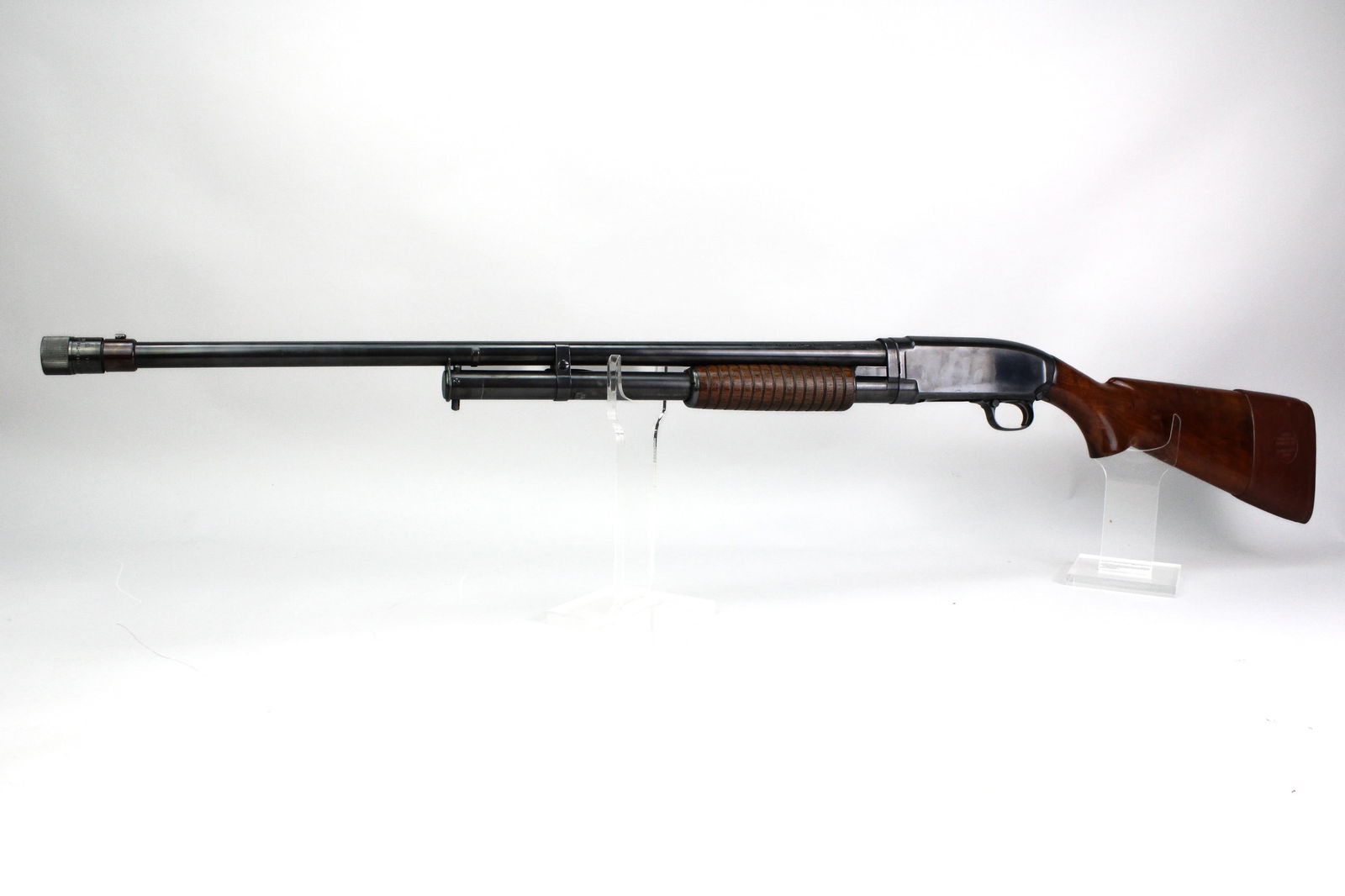 Winchester Model 12-16 16GA Shotgun (1 of 11)