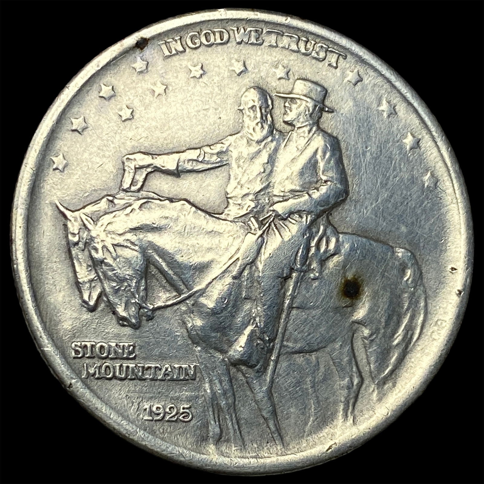 1925 Silver Stone Mountain Half Dollar CLOSELY UNCIRCULATED (1 of 2)