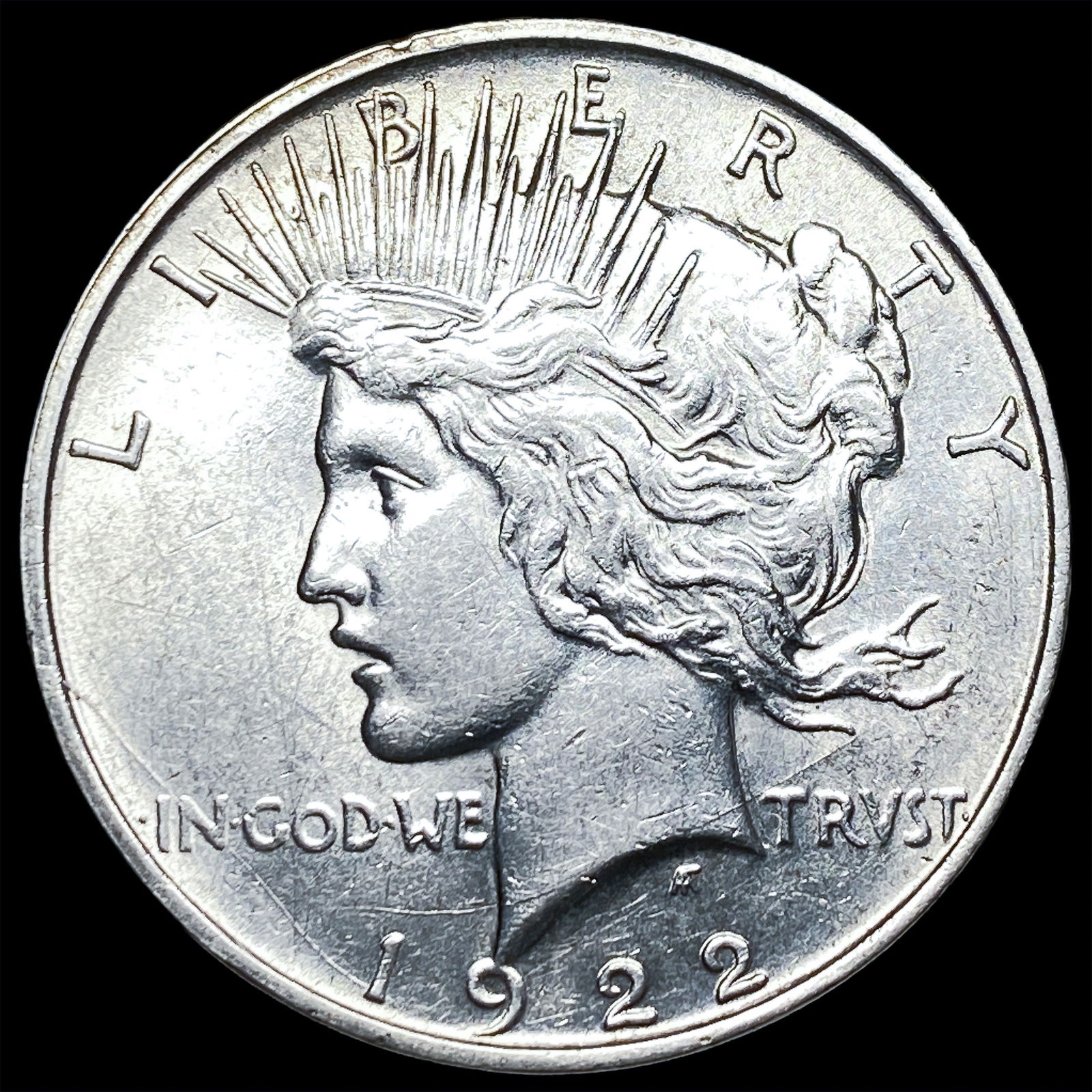 1922-D Silver Peace Dollar CLOSELY UNCIRCULATED (1 of 2)