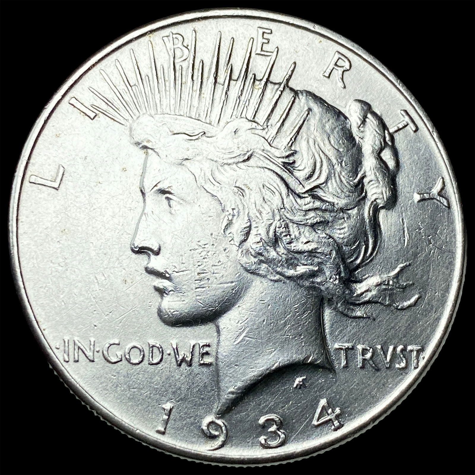 1934 Silver Peace Dollar CLOSELY UNCIRCULATED (1 of 2)