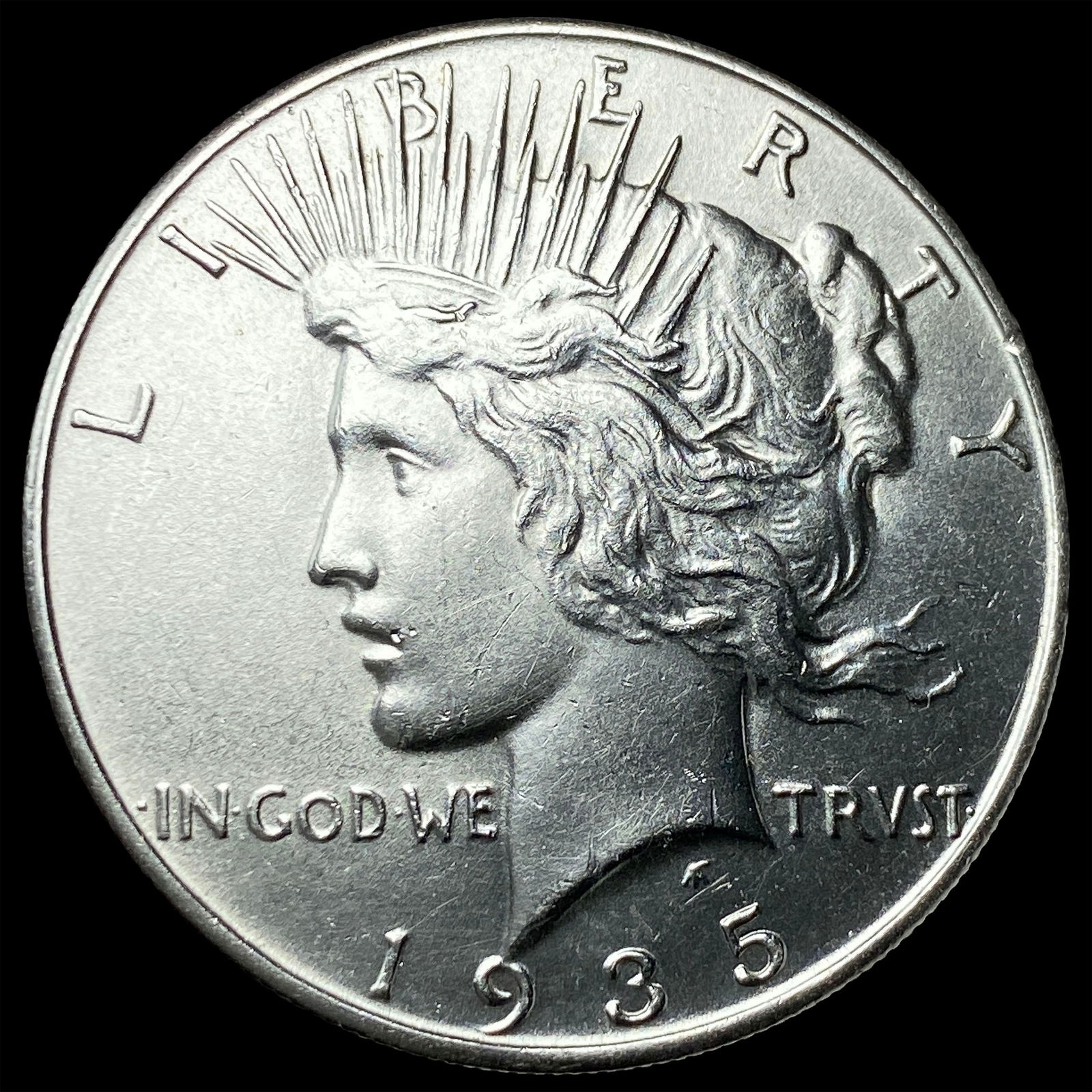 1935 Peace Silver Dollar UNCIRCULATED (1 of 2)