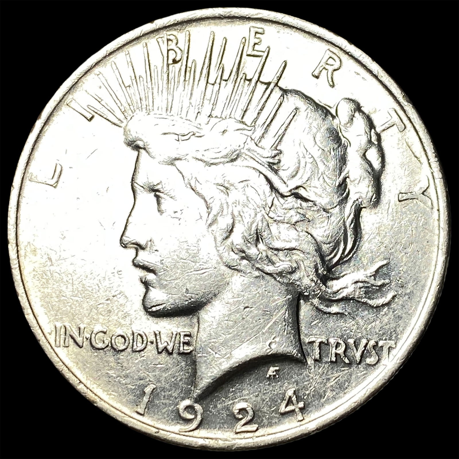 1924 Silver Peace Dollar CLOSELY UNCIRCULATED (1 of 2)