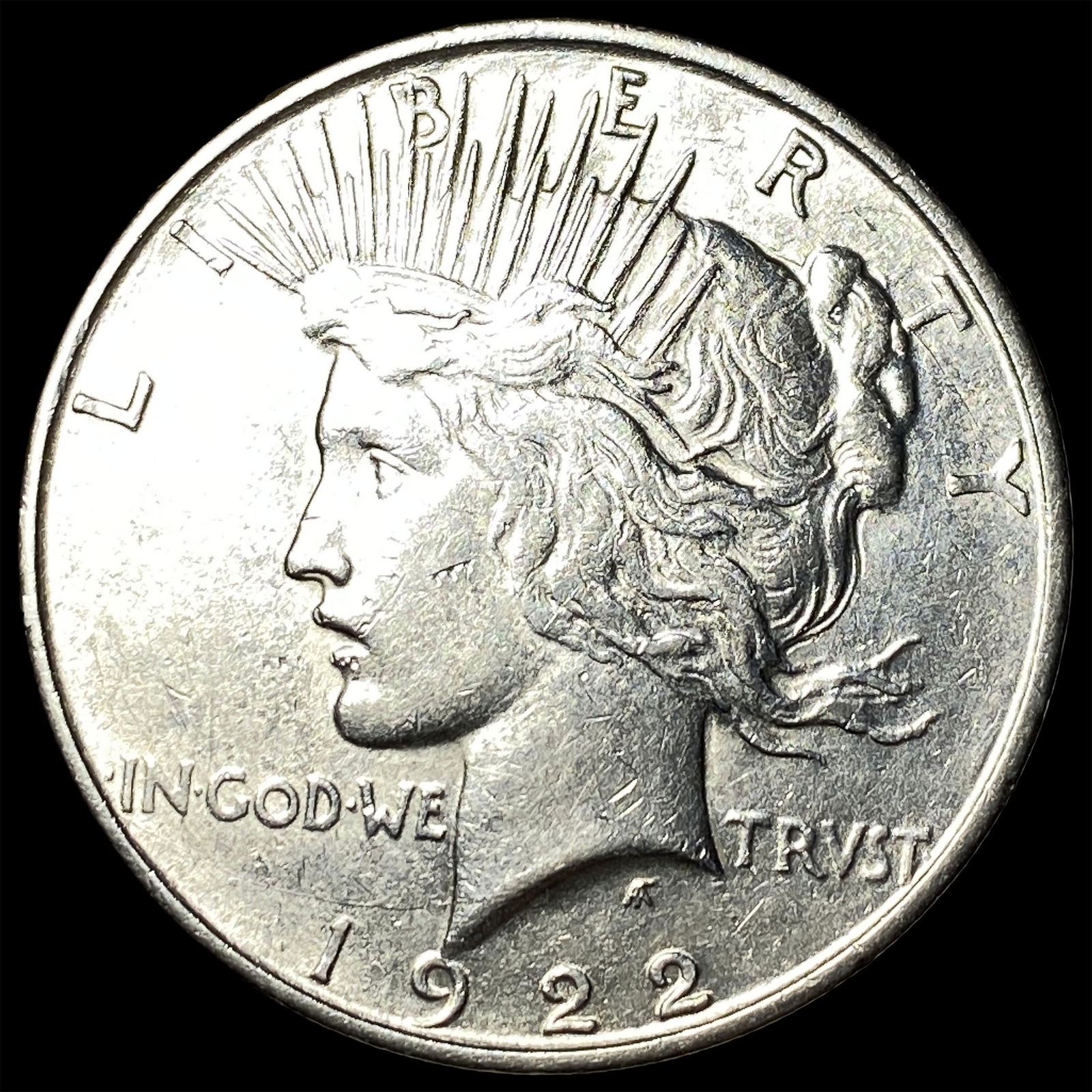 1922 Silver Peace Dollar CLOSELY UNCIRCULATED (1 of 2)