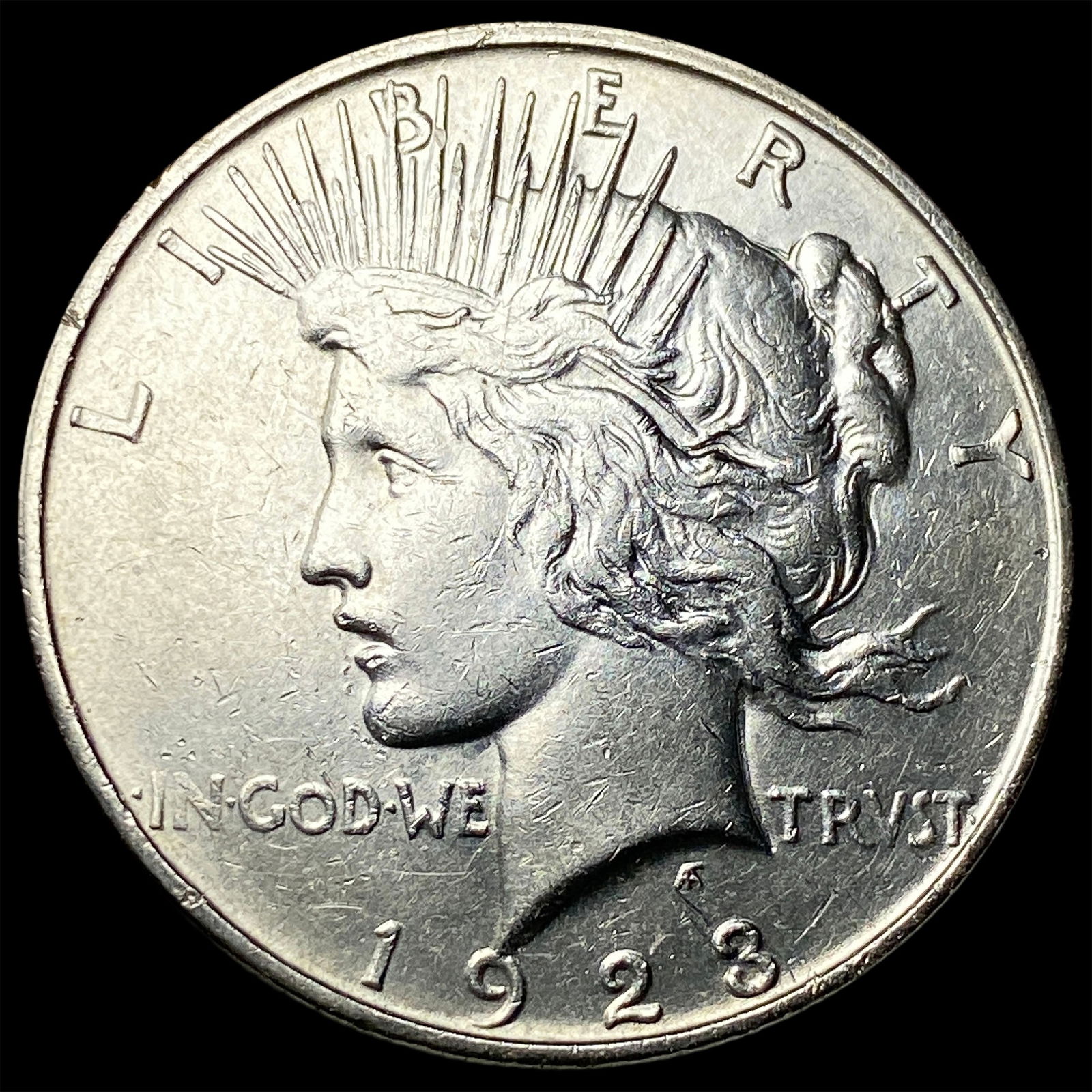 1923-D Silver Peace Dollar UNCIRCULATED (1 of 2)