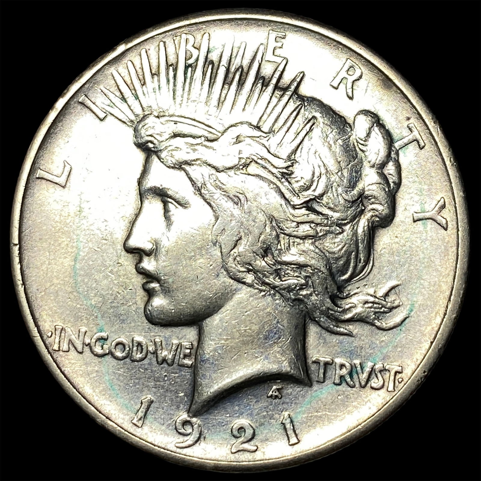 1921 Silver Peace Dollar CLOSELY UNCIRCULATED (1 of 2)