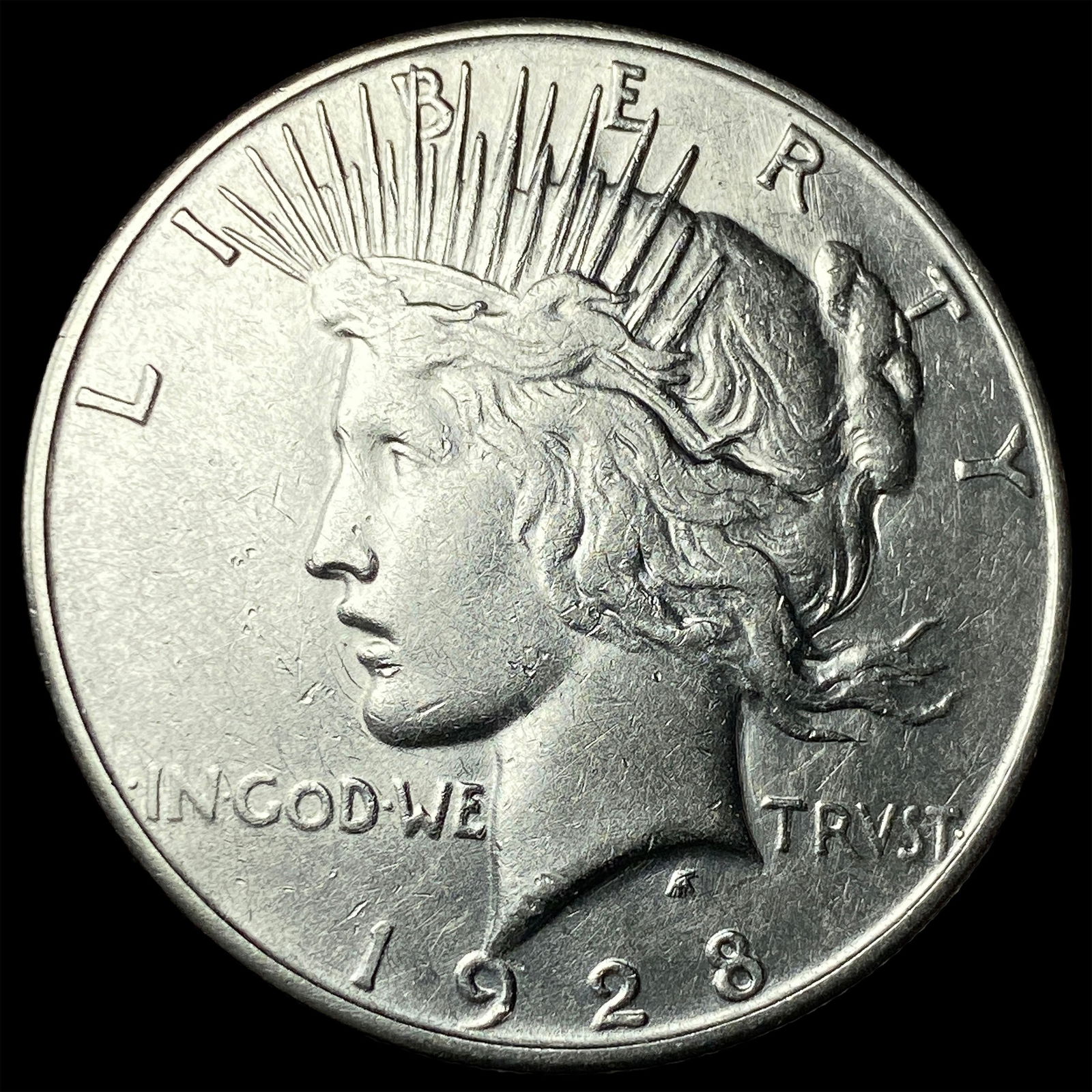 1928 Peace Silver Dollar NEARLY UNCIRCULATED: 1928 Peace Silver Dollar NEARLY UNCIRCULATED
