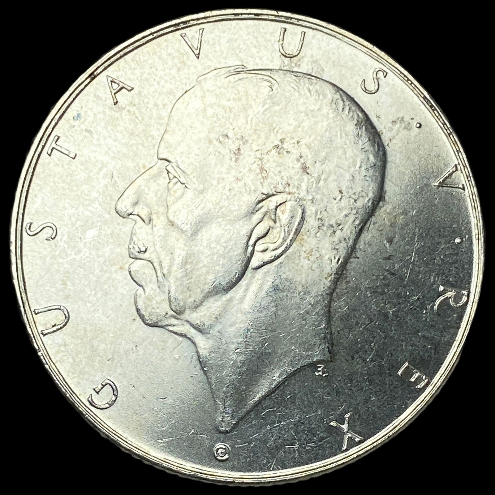 1938 Sweden Silver 2 Kroner UNCIRCULATED (1 of 2)