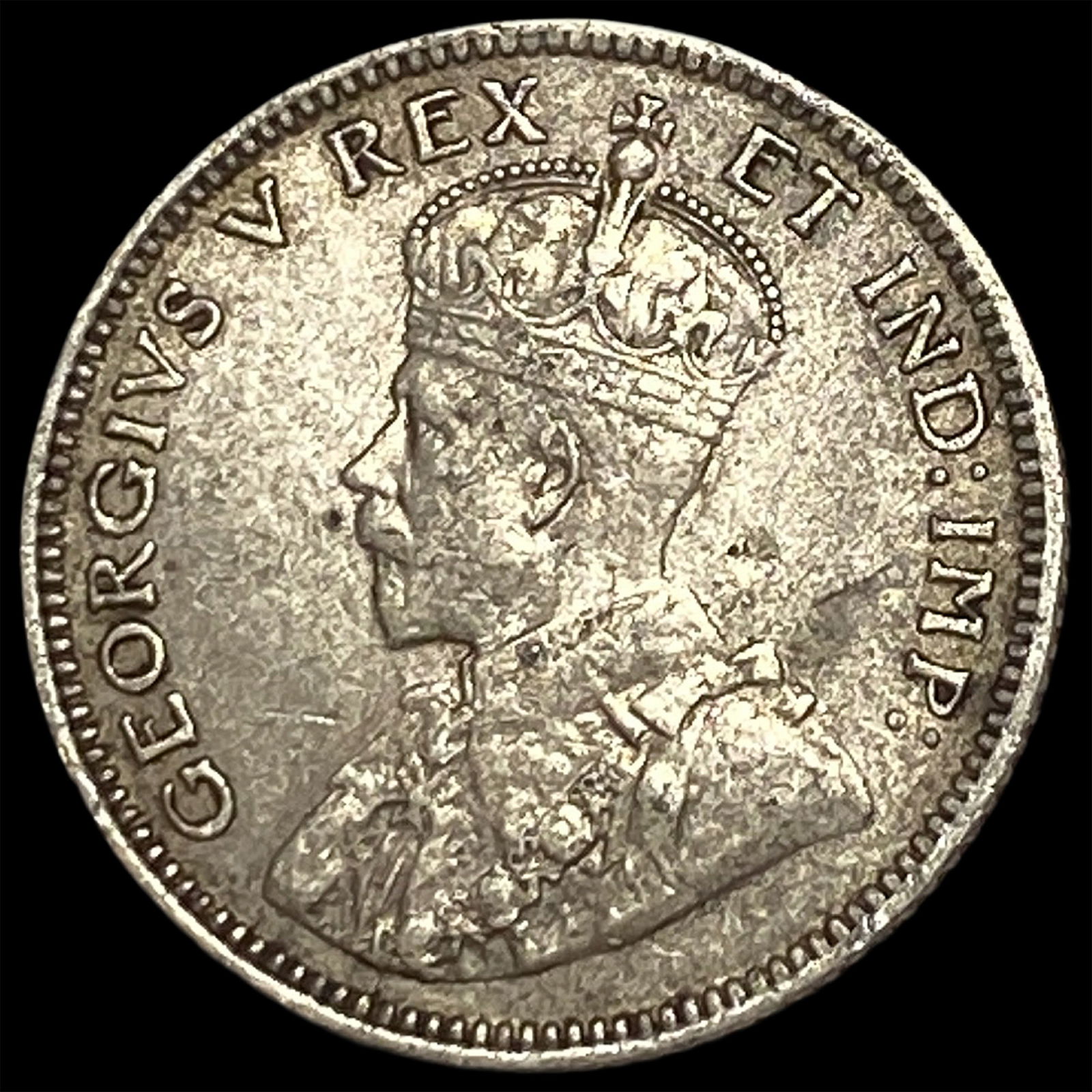 1911 Canada Silver 10 Cents NEARLY UNCIRCULATED (1 of 2)