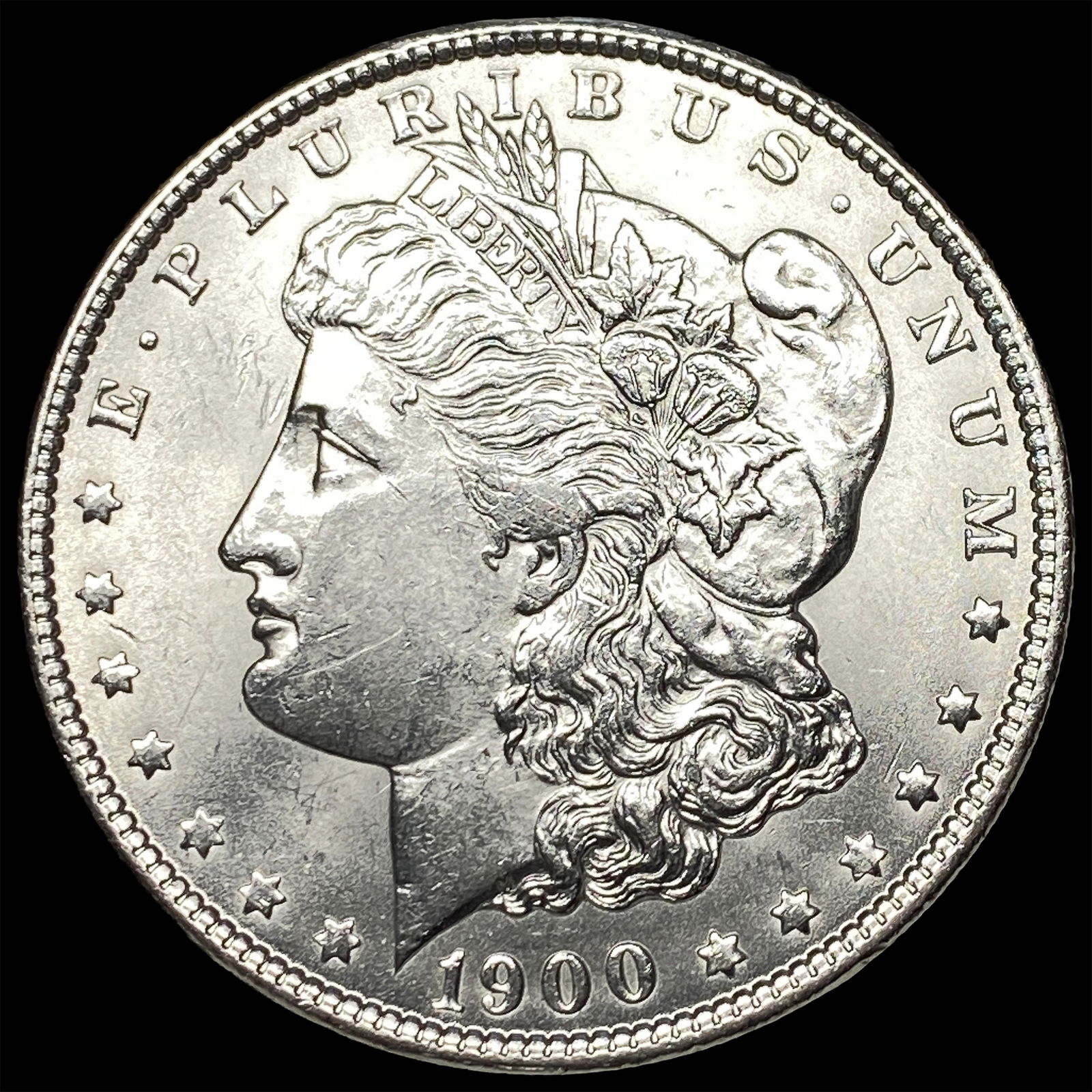 1900 Morgan Silver Dollar UNCIRCULATED (1 of 2)