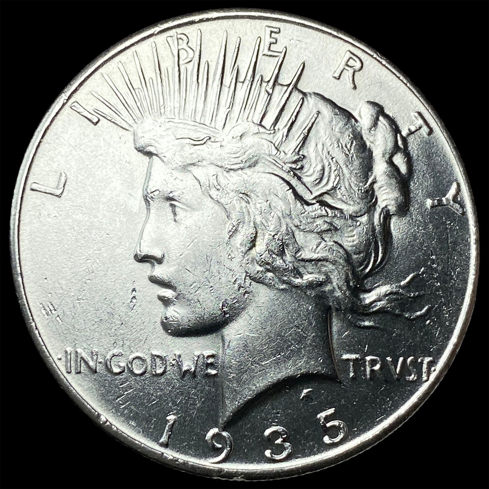 1935 Silver Peace Dollar UNCIRCULATED: 1935 Silver Peace Dollar UNCIRCULATED