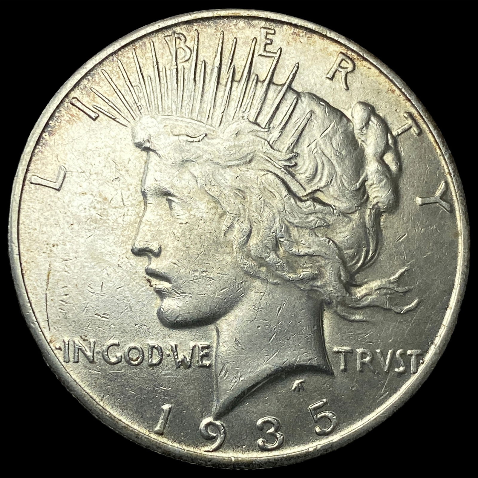 1935 Silver Peace Dollar CLOSELY UNCIRCULATED (1 of 2)