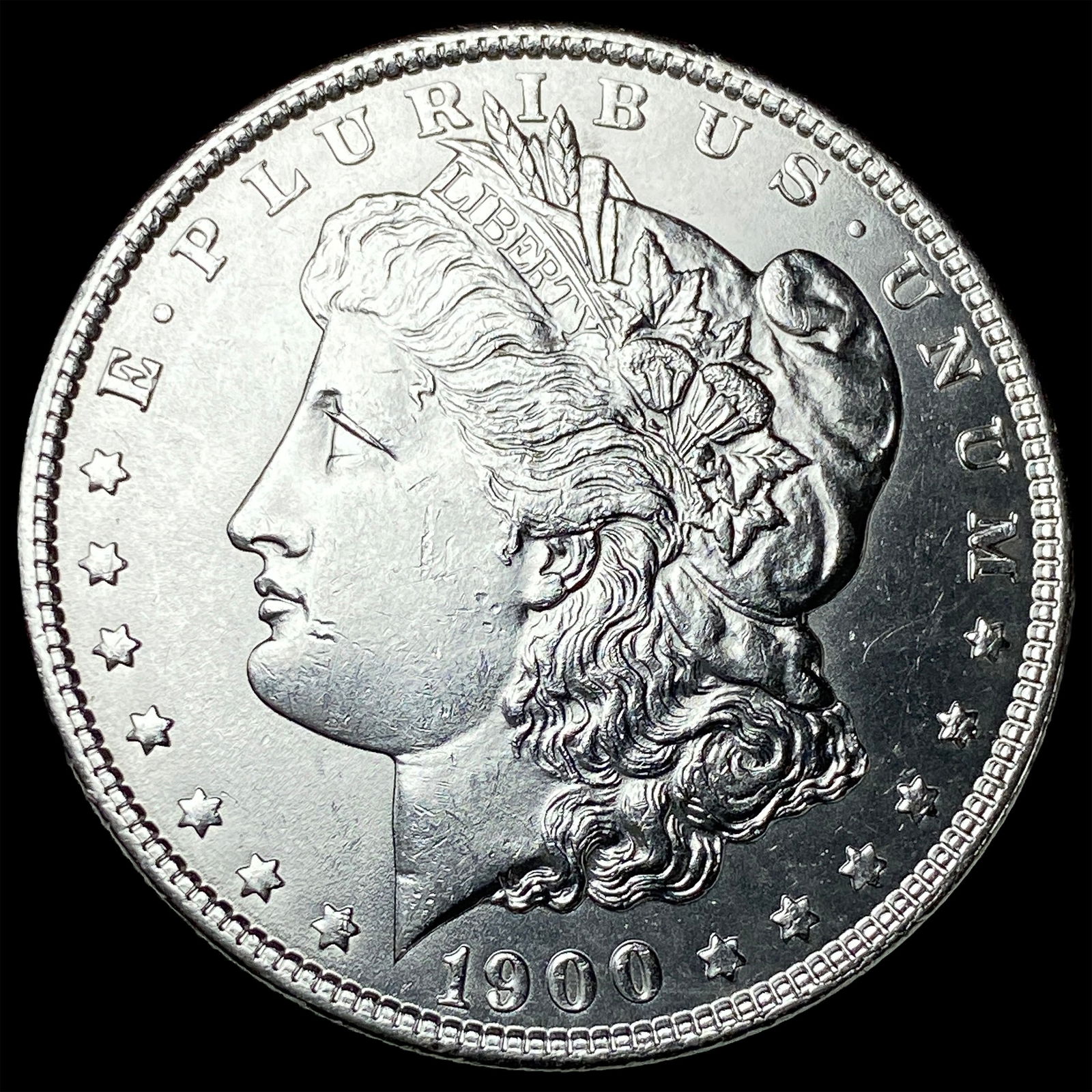 1900 Morgan Silver Dollar UNCIRCULATED (1 of 2)