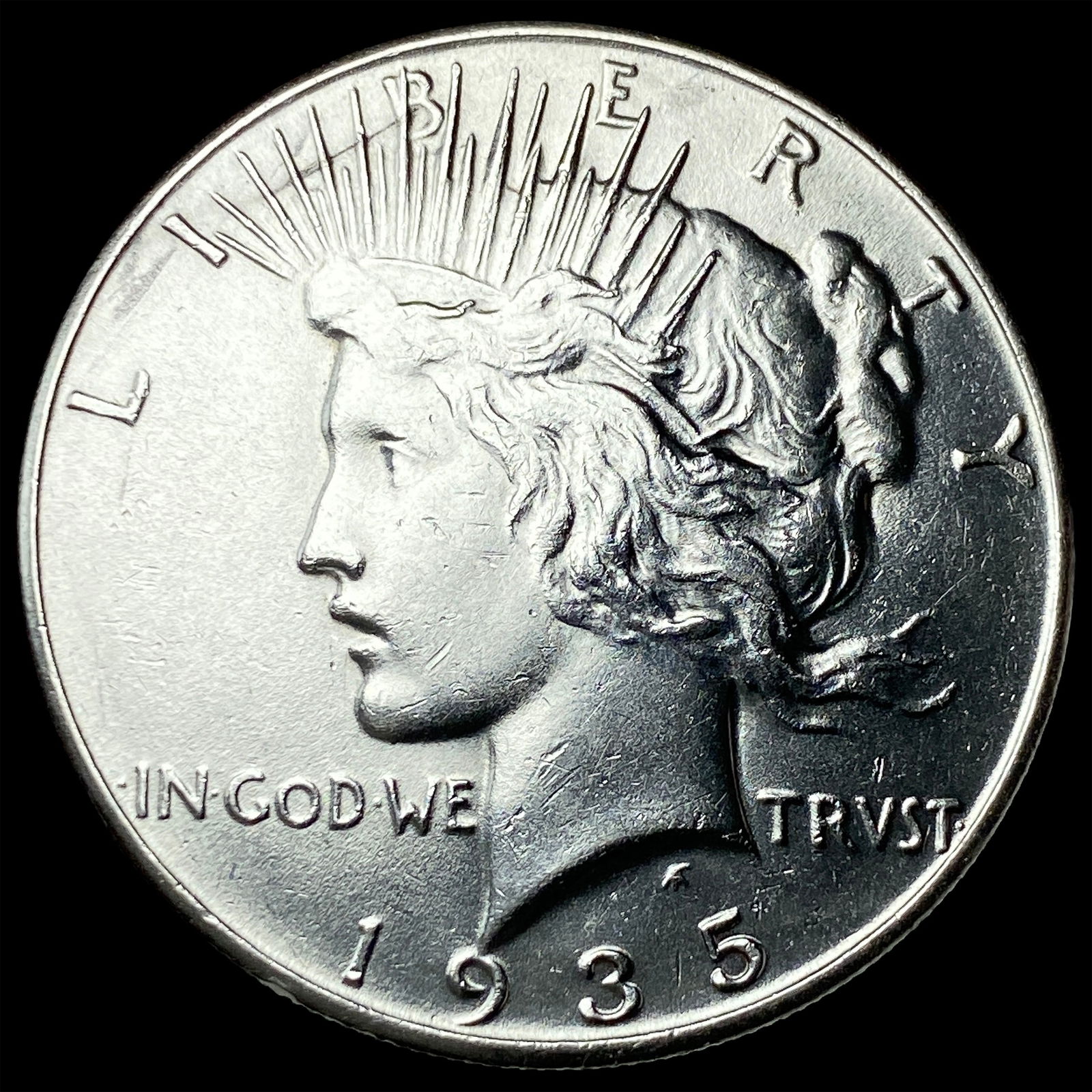 1935 Silver Peace Dollar UNCIRCULATED (1 of 2)