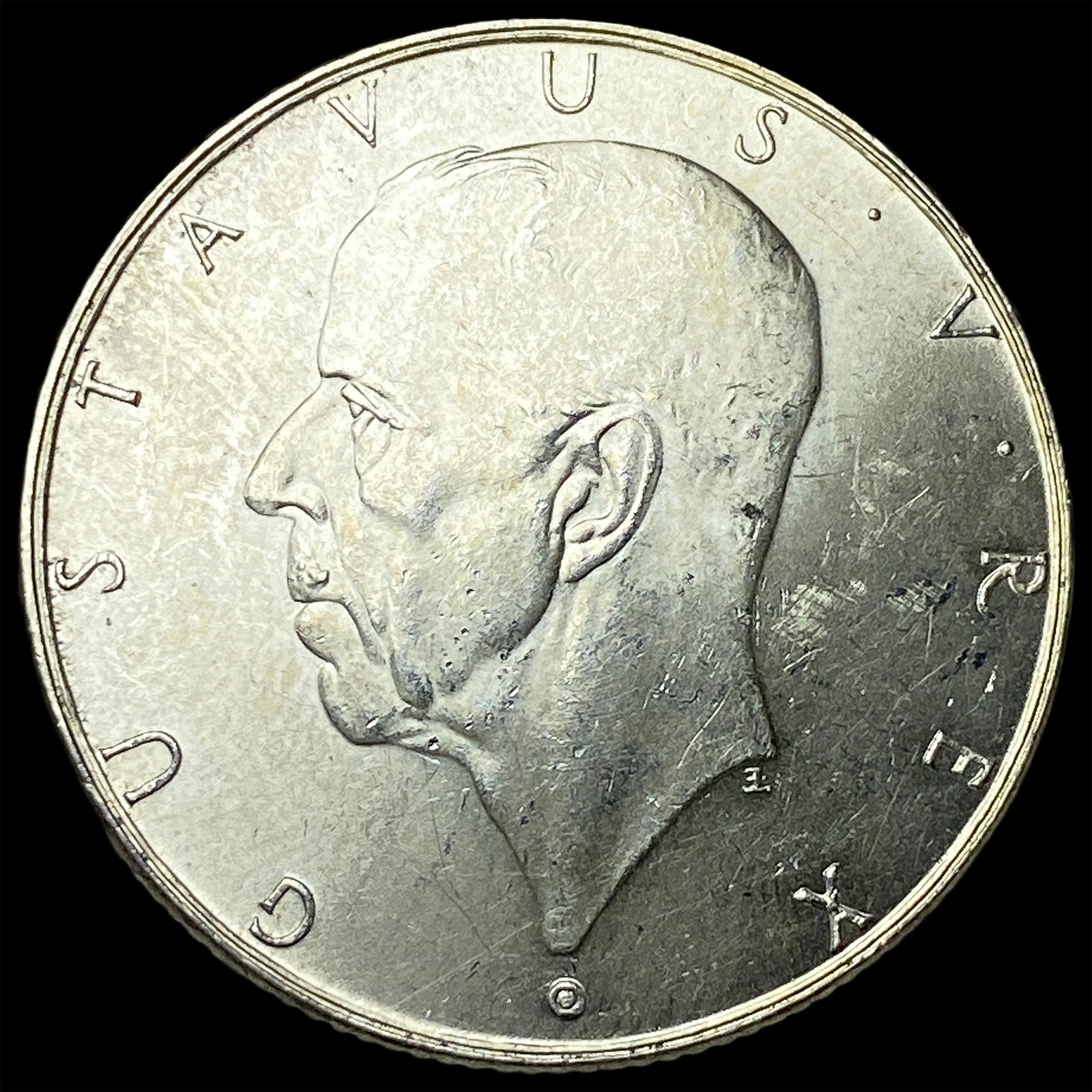1938 Sweden Silver 2 Kroner UNCIRCULATED (1 of 2)