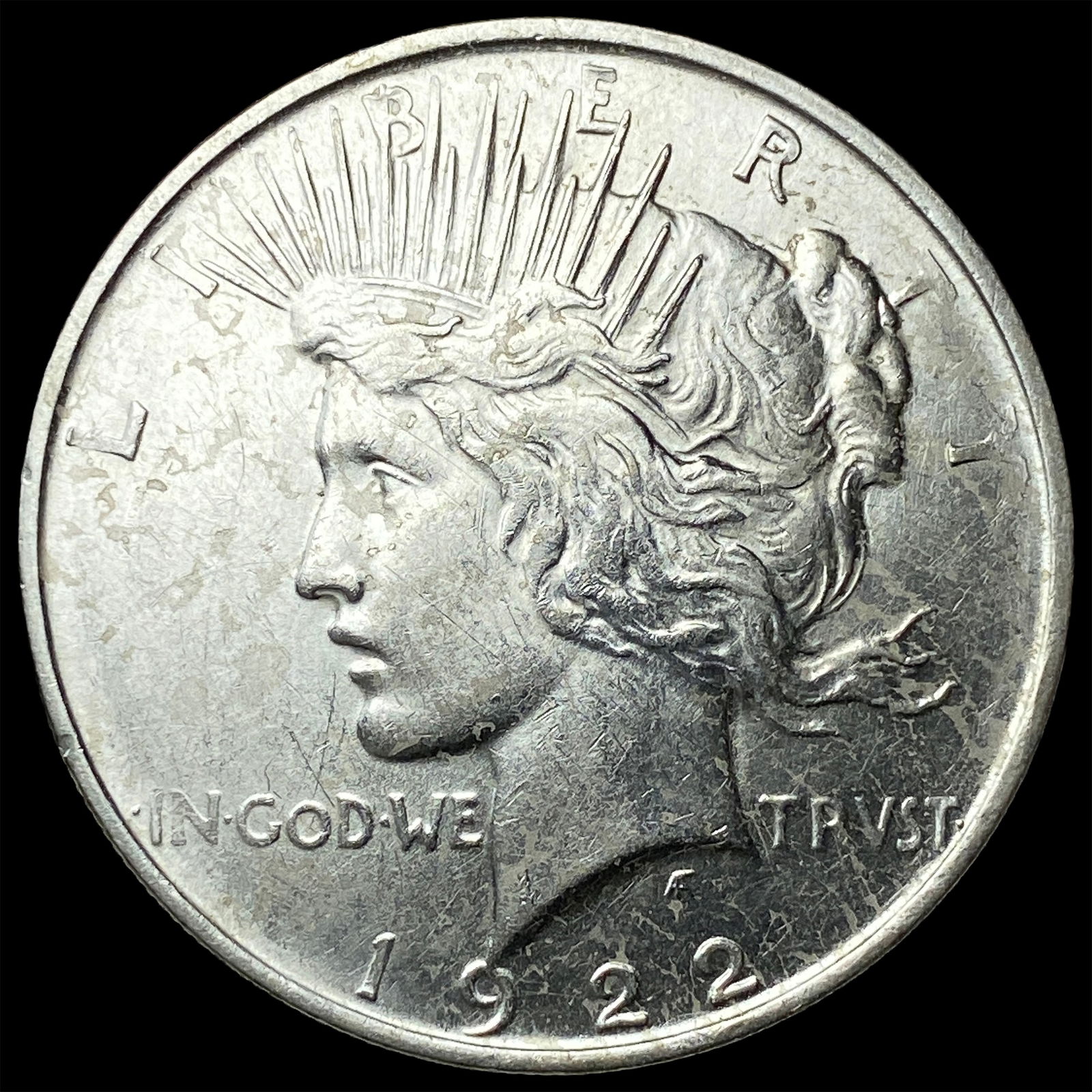 1922-D Silver Peace Dollar UNCIRCULATED (1 of 2)