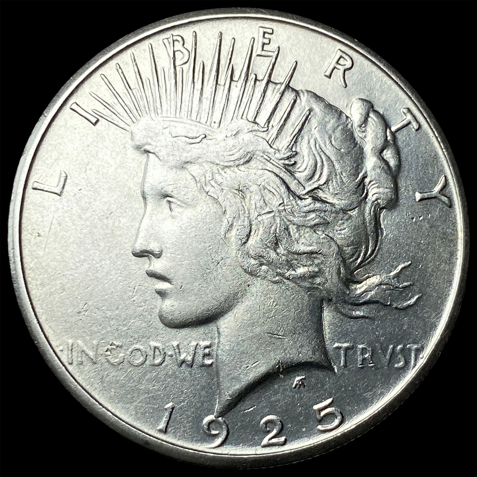1925-S Silver Peace Dollar UNCIRCULATED (1 of 2)