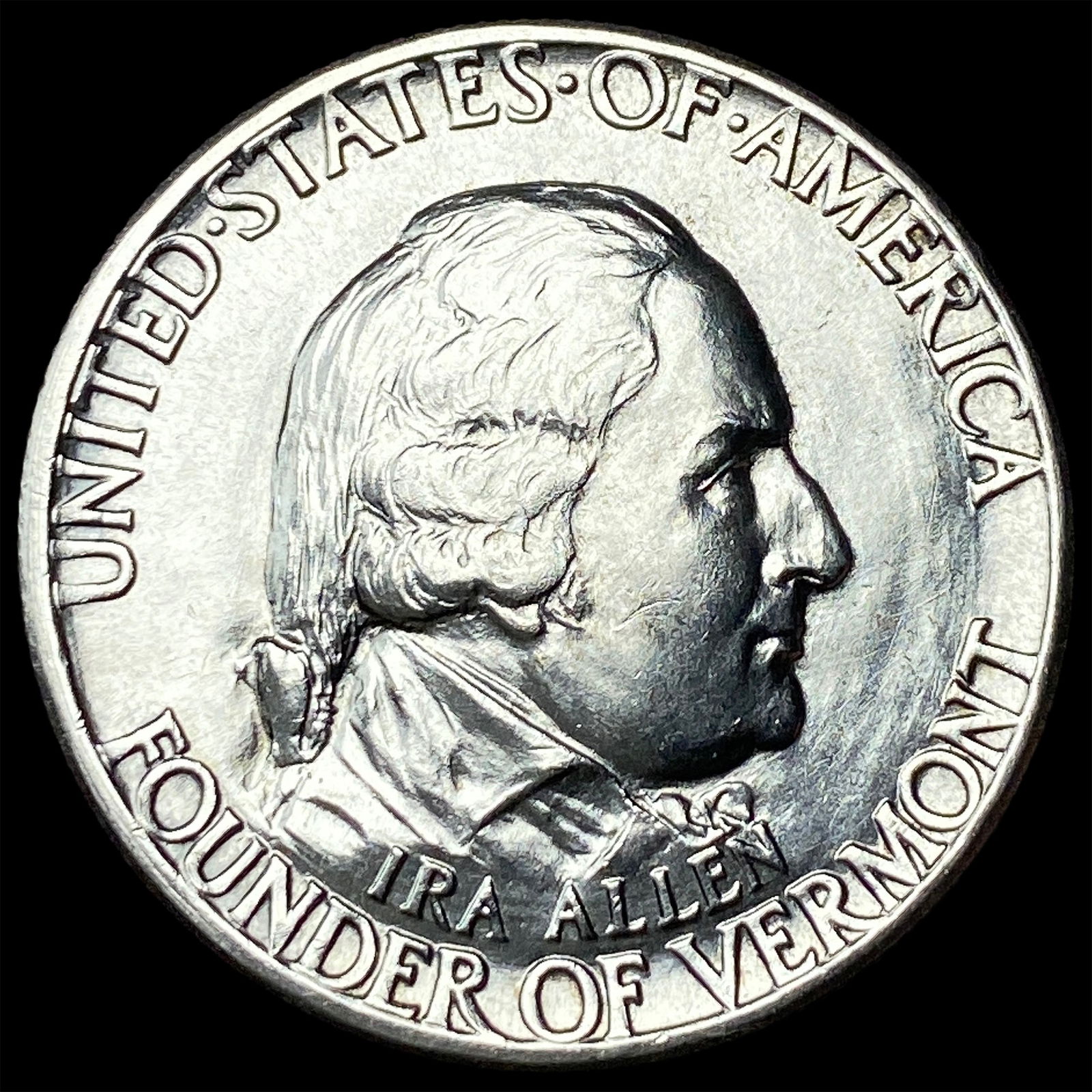 1927 Silver Half Dollar Battle of Bennington CLOSELY UNCIRCULATED: 1927 Silver Half Dollar Battle of Bennington CLOSELY UNCIRCULATED