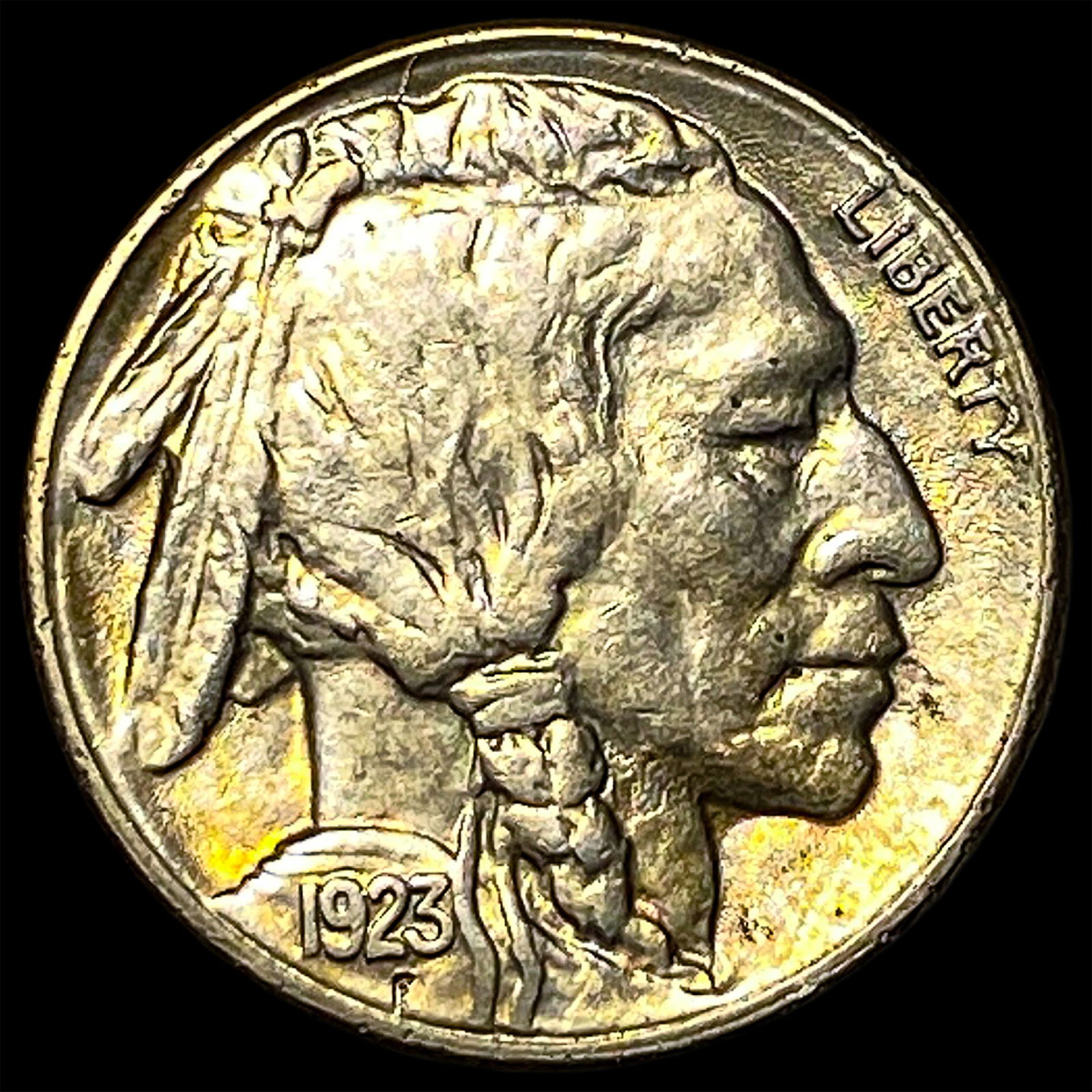 1923-S Buffalo Nickel CLOSELY UNCIRCULATED (1 of 2)
