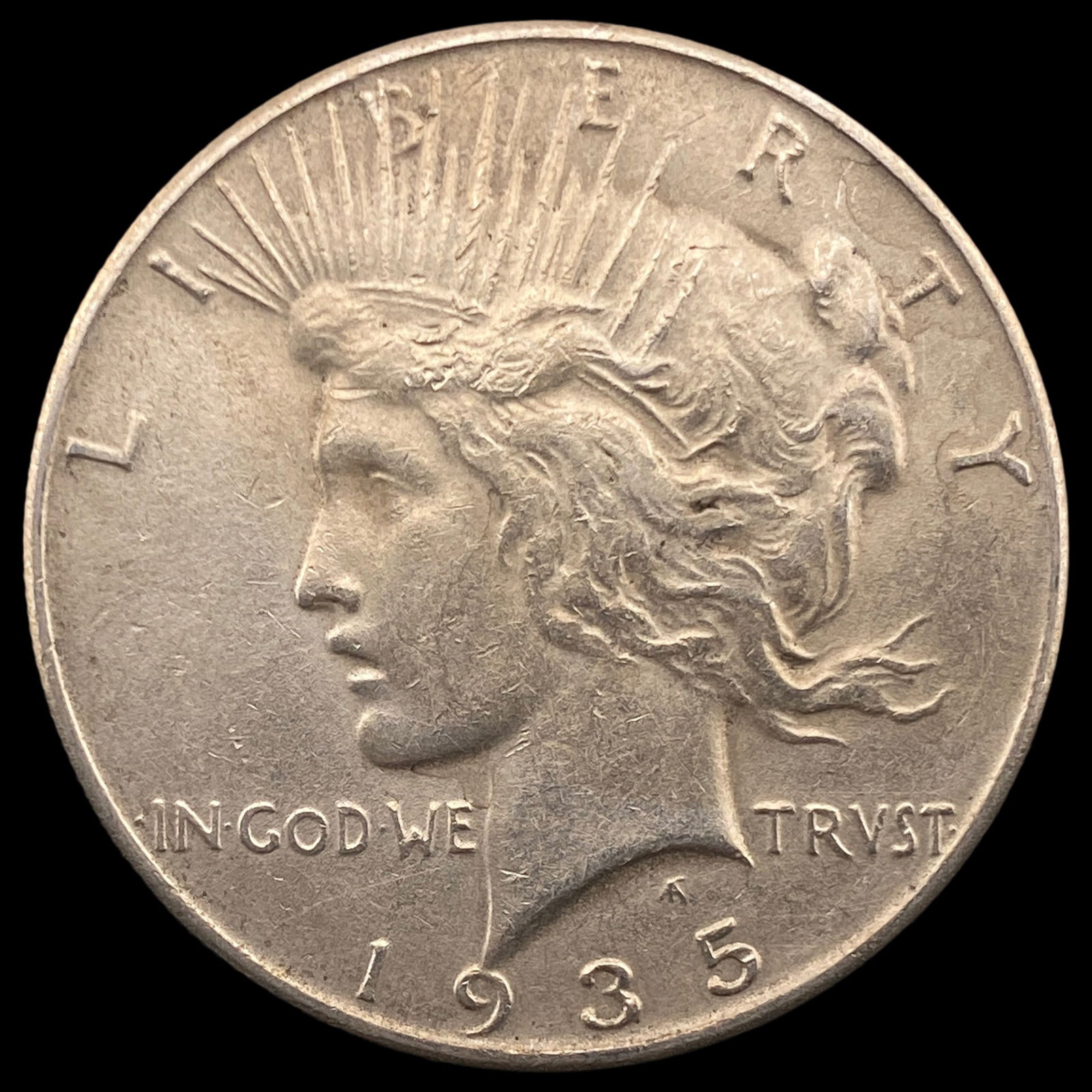 1935 Silver Peace Dollar CLOSELY UNCIRCULATED: 1935 Silver Peace Dollar CLOSELY UNCIRCULATED