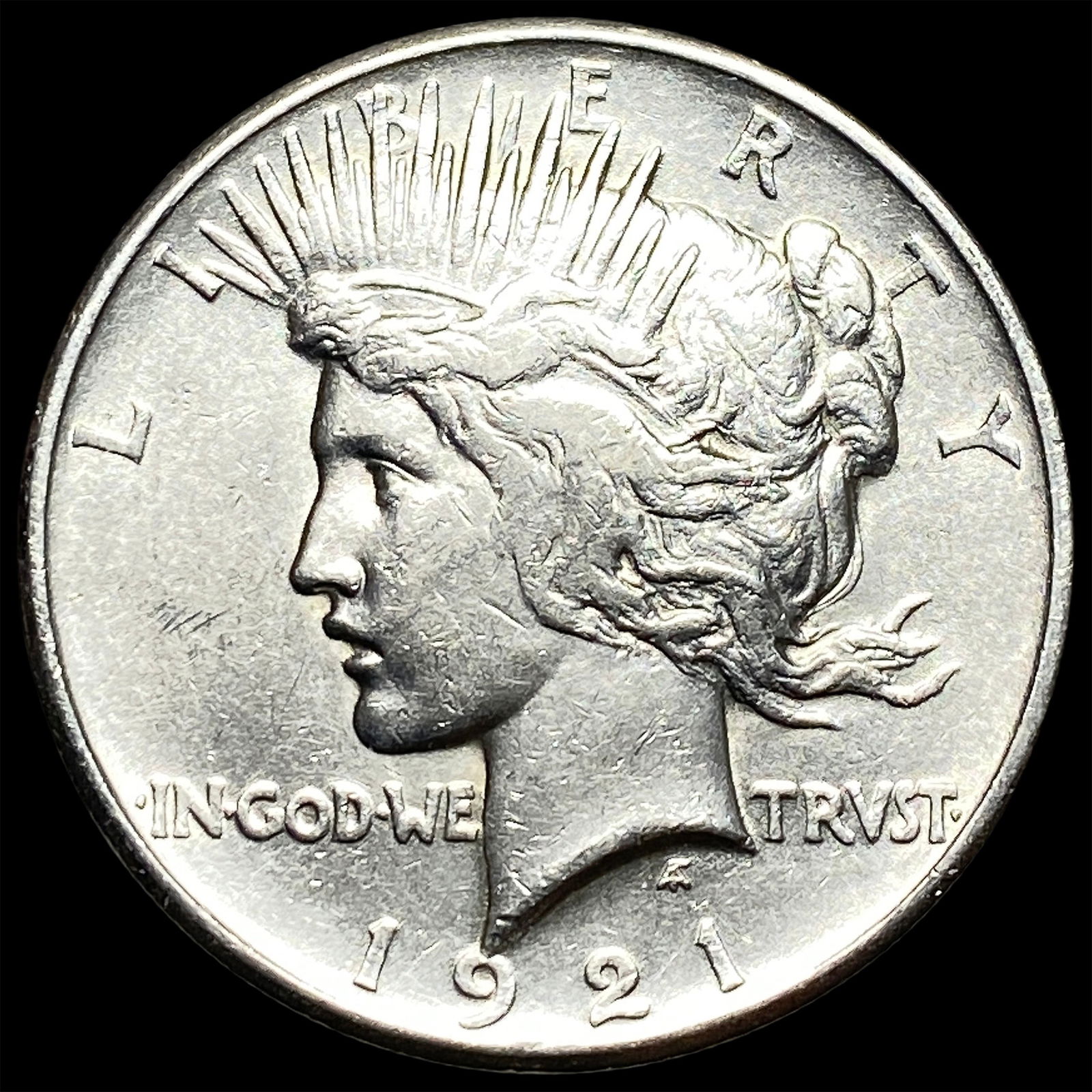 1921 Silver Peace Dollar CLOSELY UNCIRCULATED (1 of 2)