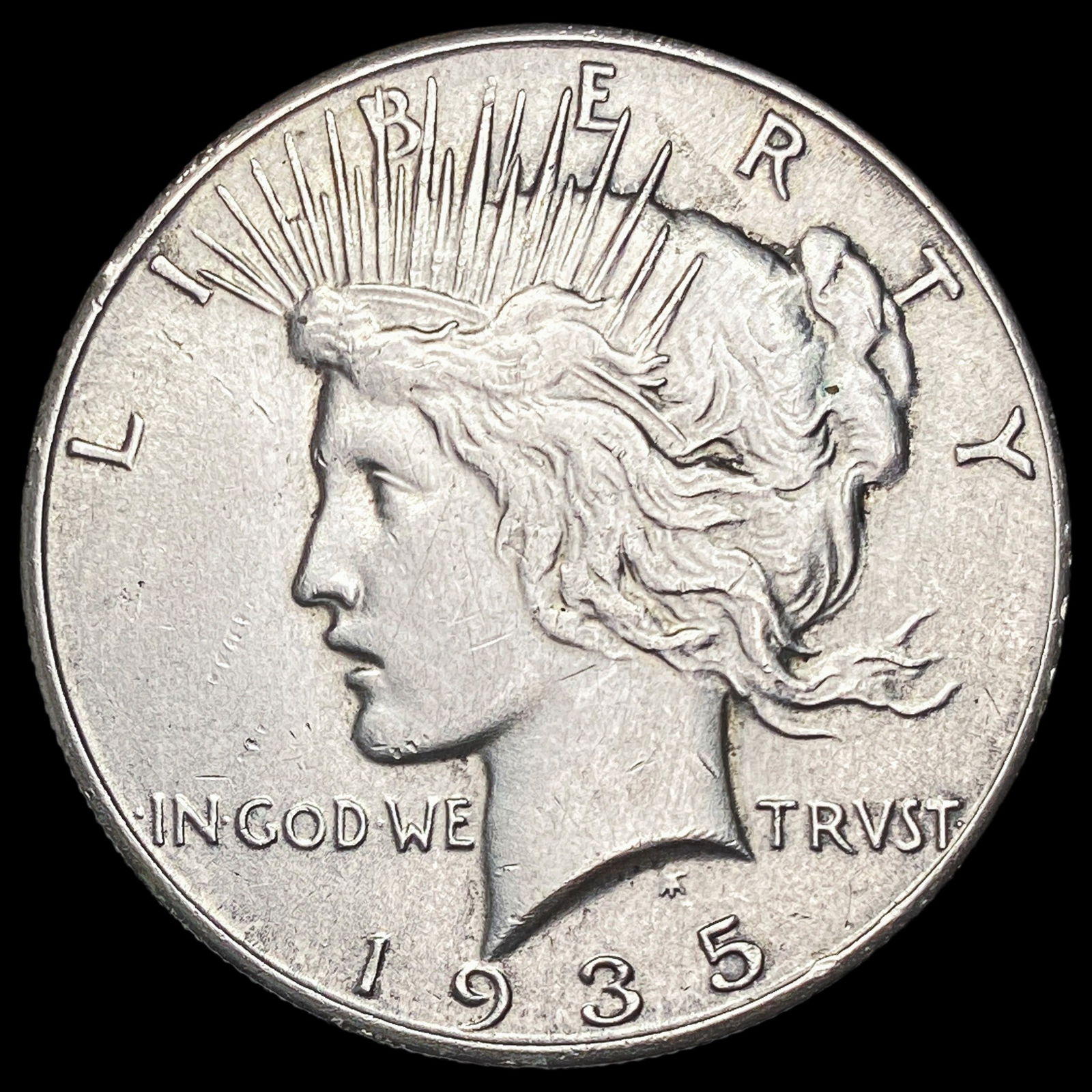 1935 Silver Peace Dollar UNCIRCULATED (1 of 2)